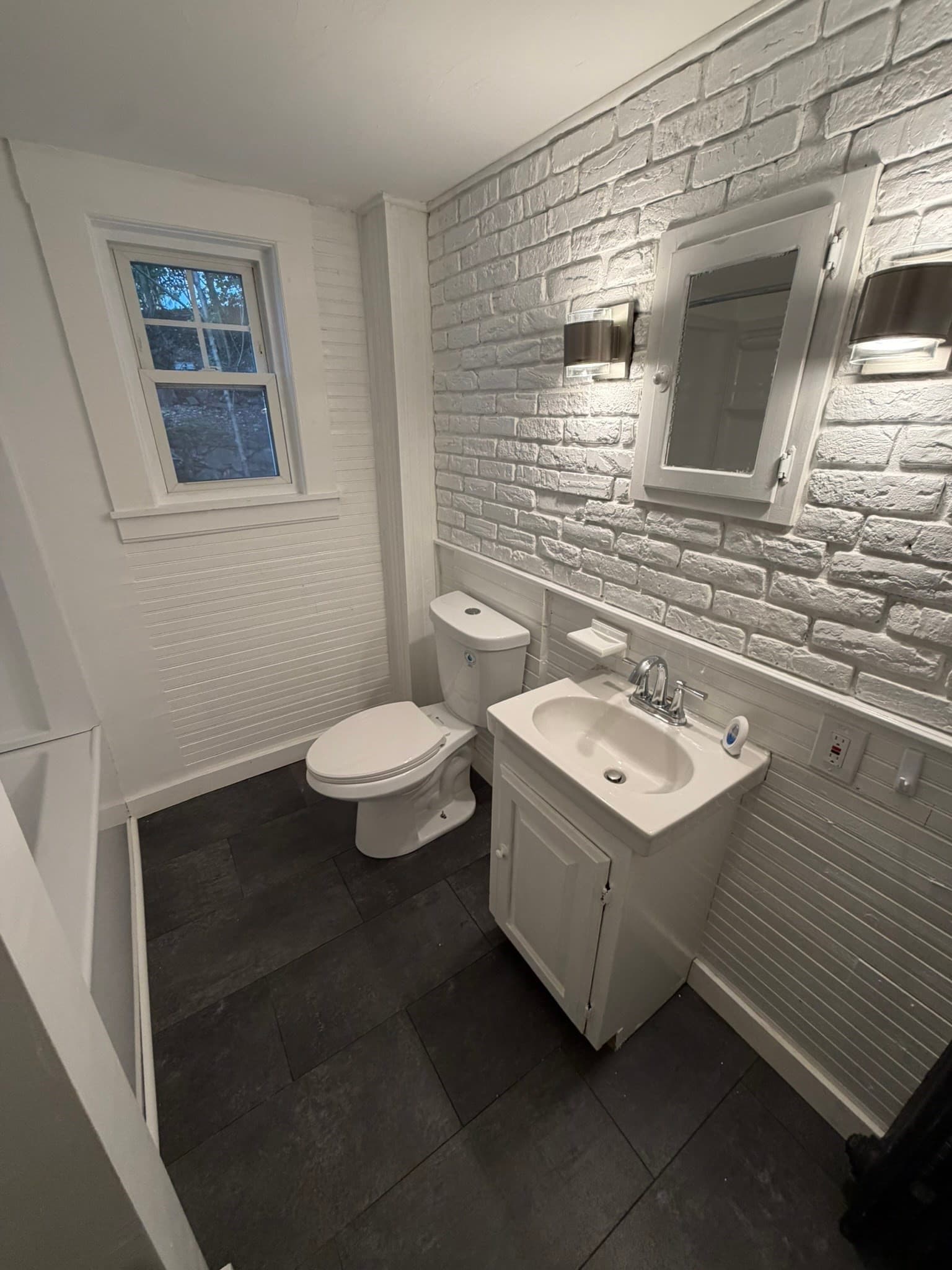 Single Family Residence at 12 Ryefield Rd, Fitchburg MA 01420, Fitchburg, photo 14 of 33