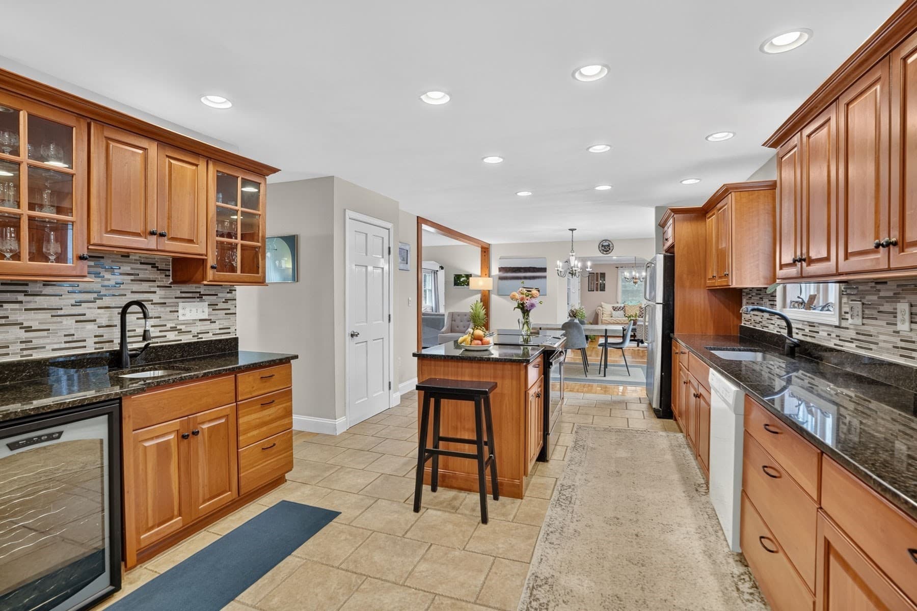 Single Family Residence at 68 Front Street, Oak Bluffs MA 02557, photo 9 of 36