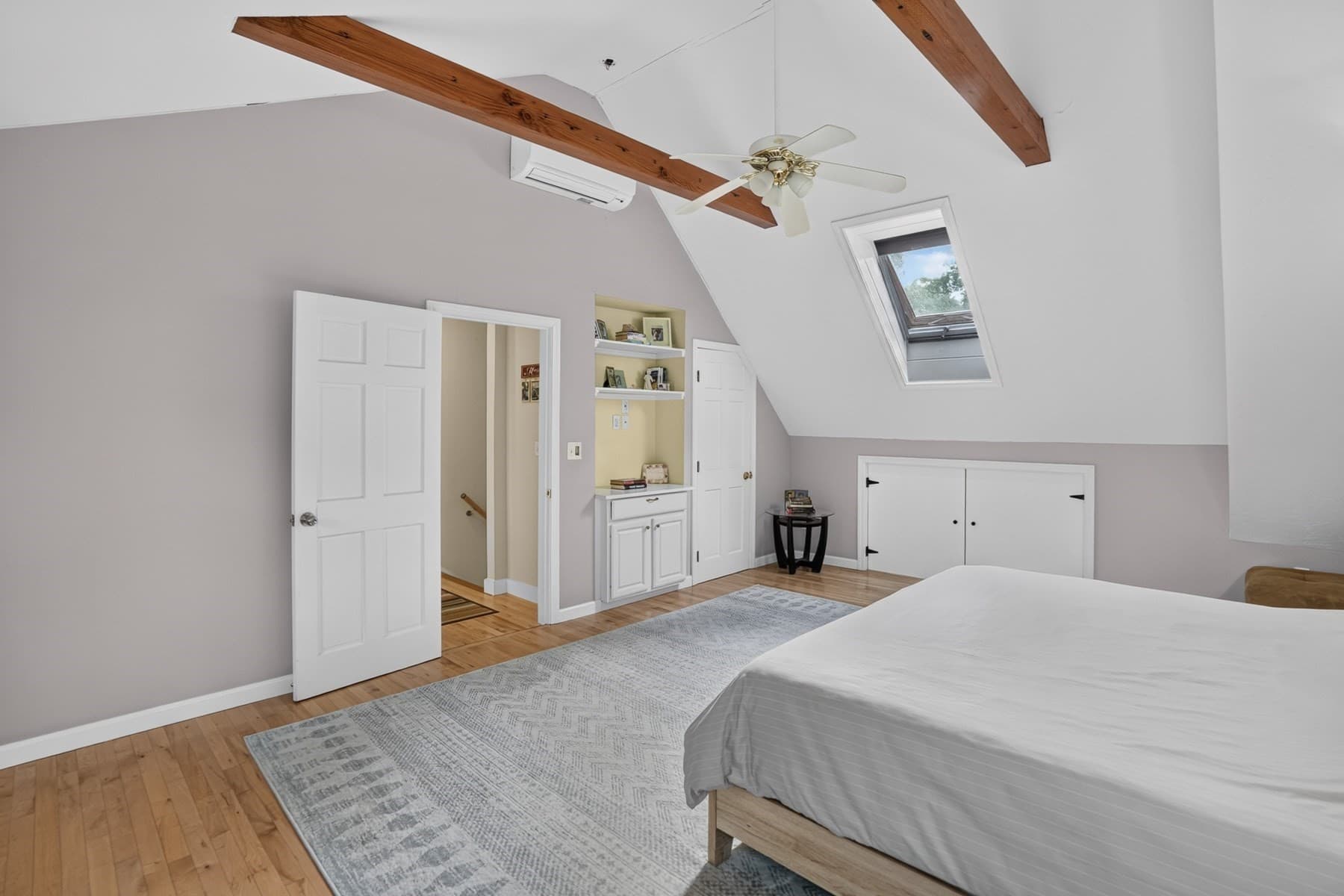 Single Family Residence at 68 Front Street, Oak Bluffs MA 02557, photo 24 of 36