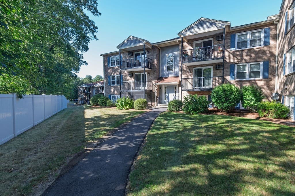 Condominium at 610 South Franklin Street # B204, Holbrook MA 02343, Holbrook, photo 23 of 24