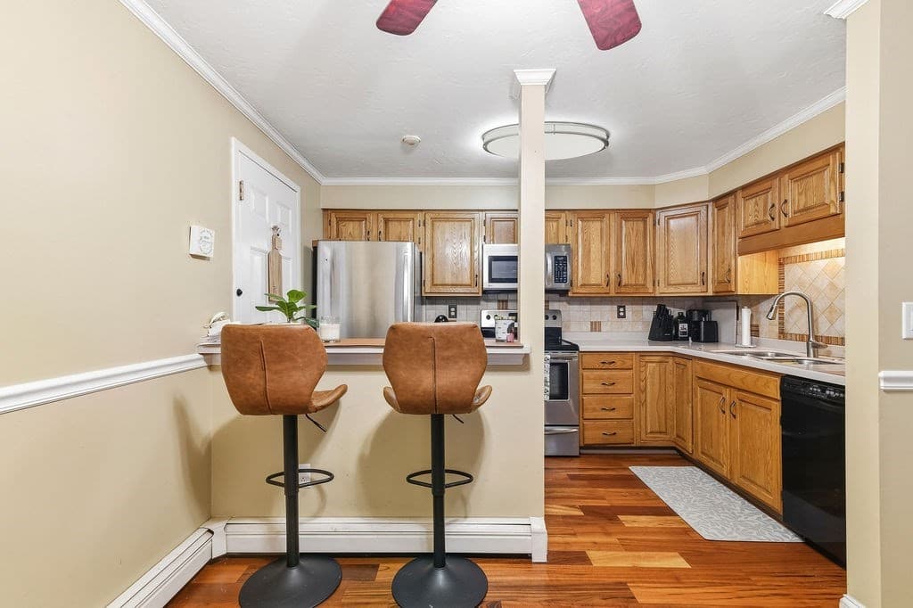 Condominium at 610 South Franklin Street # B204, Holbrook MA 02343, Holbrook, photo 10 of 24