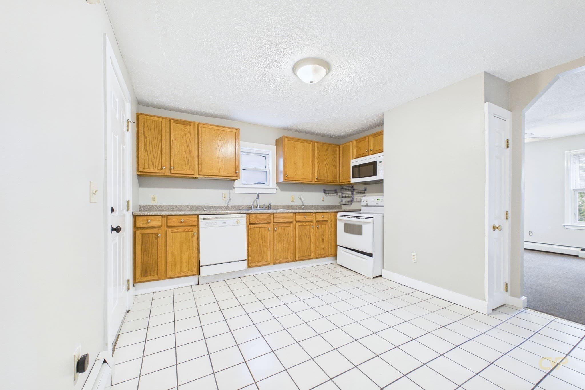 Multi Family at 33 Green Street, Fairhaven MA 02719, Fairhaven, photo 4 of 34