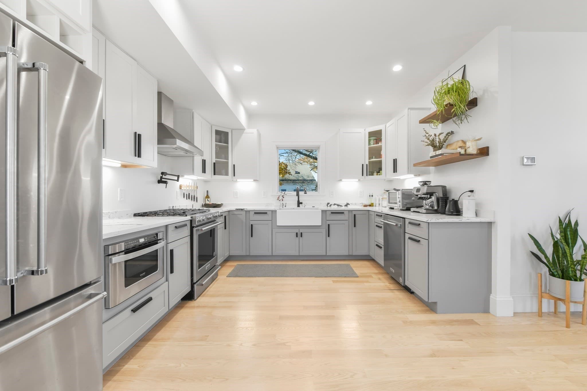 Condominium at 17 Akron St # 2, Boston MA 02119, Boston, photo 3 of 29