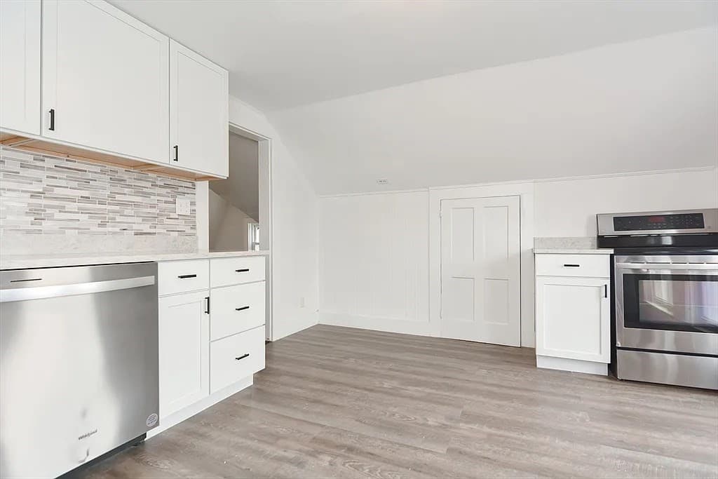 Apartment at 22 North Street # 3, Grafton MA 01519, photo 3 of 11