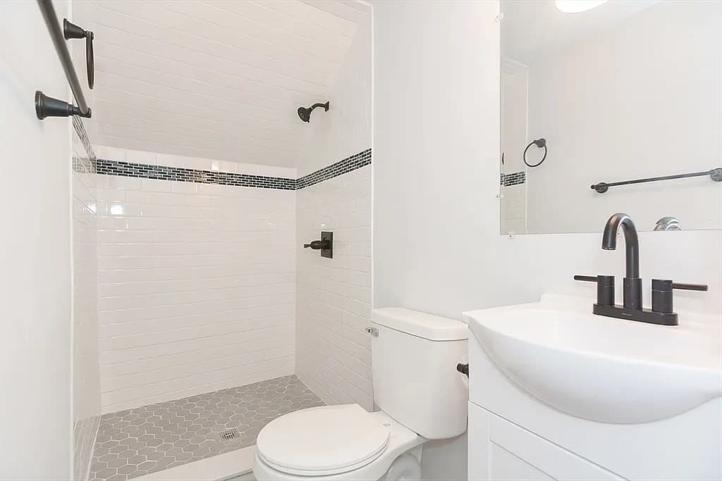 Apartment at 22 North Street # 3, Grafton MA 01519, photo 5 of 11