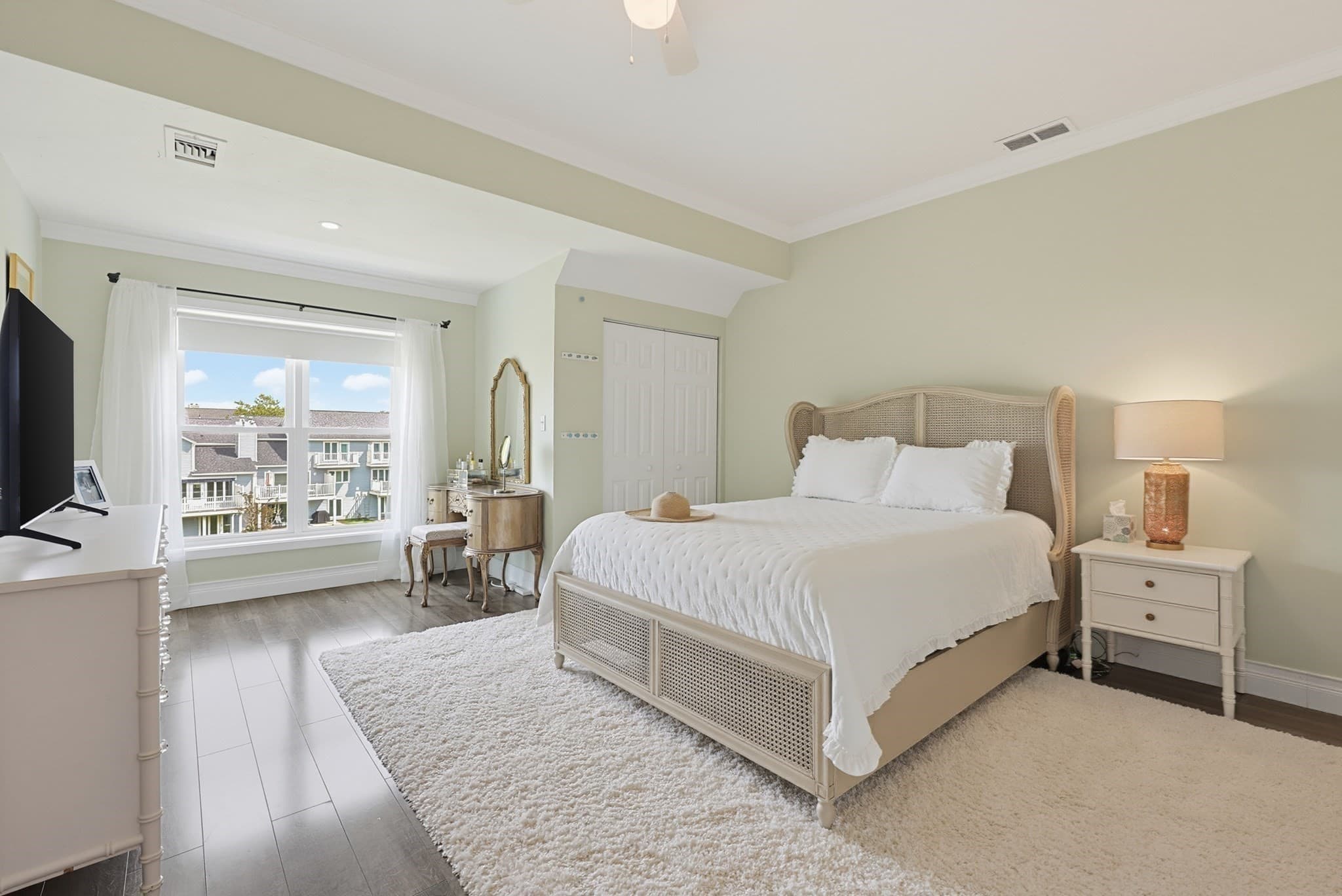 Condominium at 554 White Cliff Dr., Plymouth MA 02360, Plymouth, photo 18 of 40