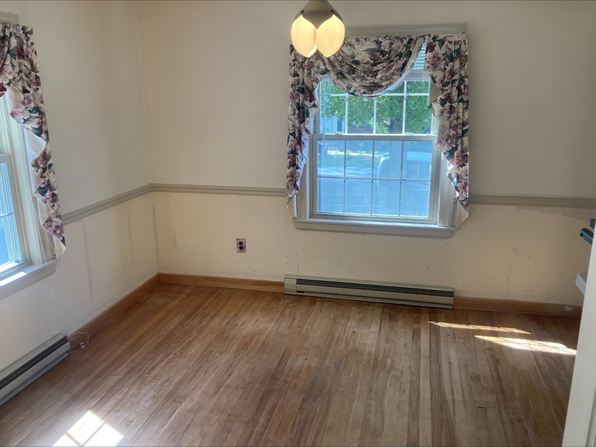 Single Family Residence at 17 Clive St, Worcester MA 01603, Worcester, photo 15 of 30