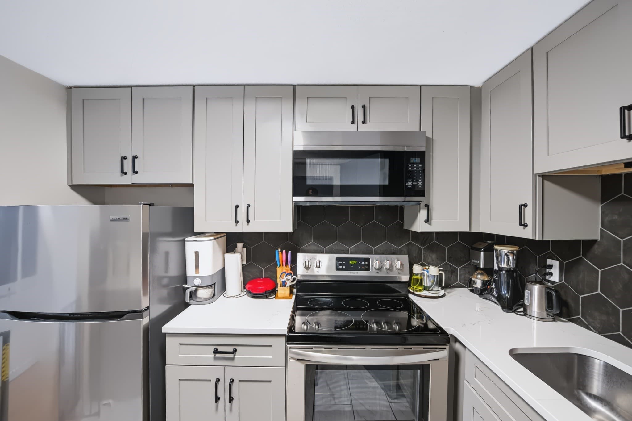 Condominium at 215 Winter St # 3P, Weymouth MA 02188, Weymouth, photo 9 of 27