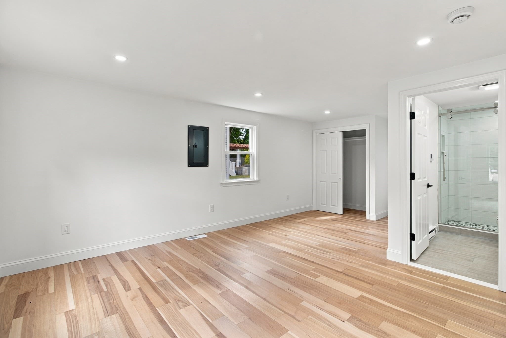 Single Family Residence at 43 Quaker Rd, Barnstable MA 02601, Barnstable, photo 10 of 18