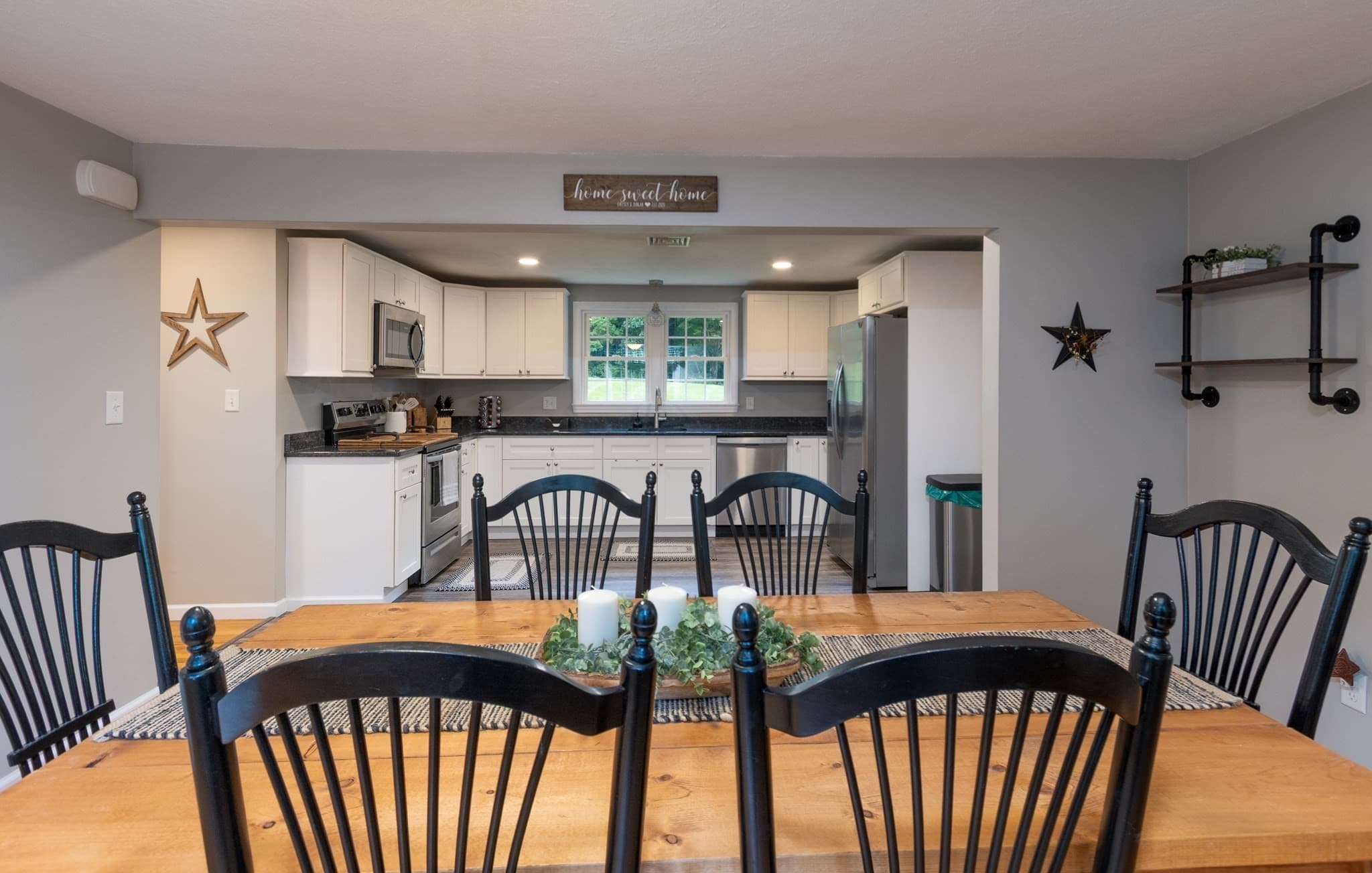 Single Family Residence at 113 Charlton Rd, Spencer MA 01562, Spencer, photo 5 of 32