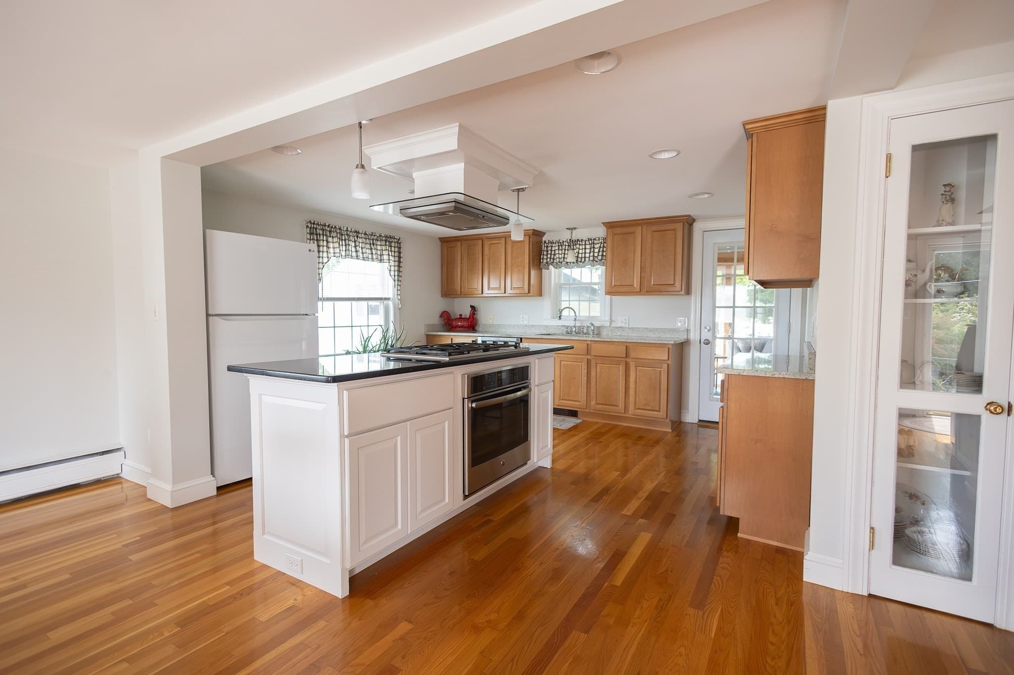 Single Family Residence at 351 Elm St, Marlborough MA 01752, Marlborough, photo 5 of 37