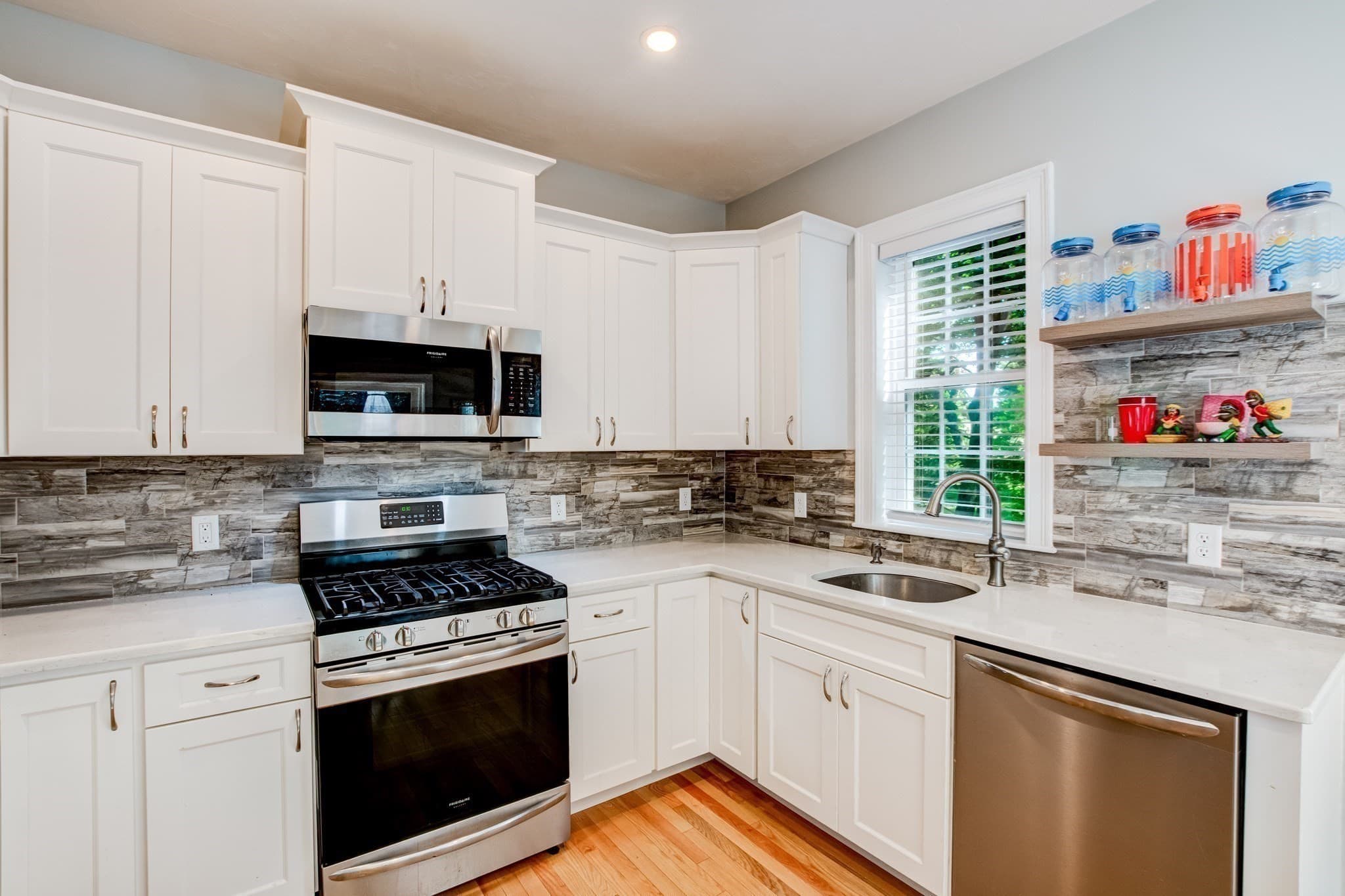 Condominium at 658 Massachusetts Ave # 3, Lunenburg MA 01462, Lunenburg, photo 3 of 41