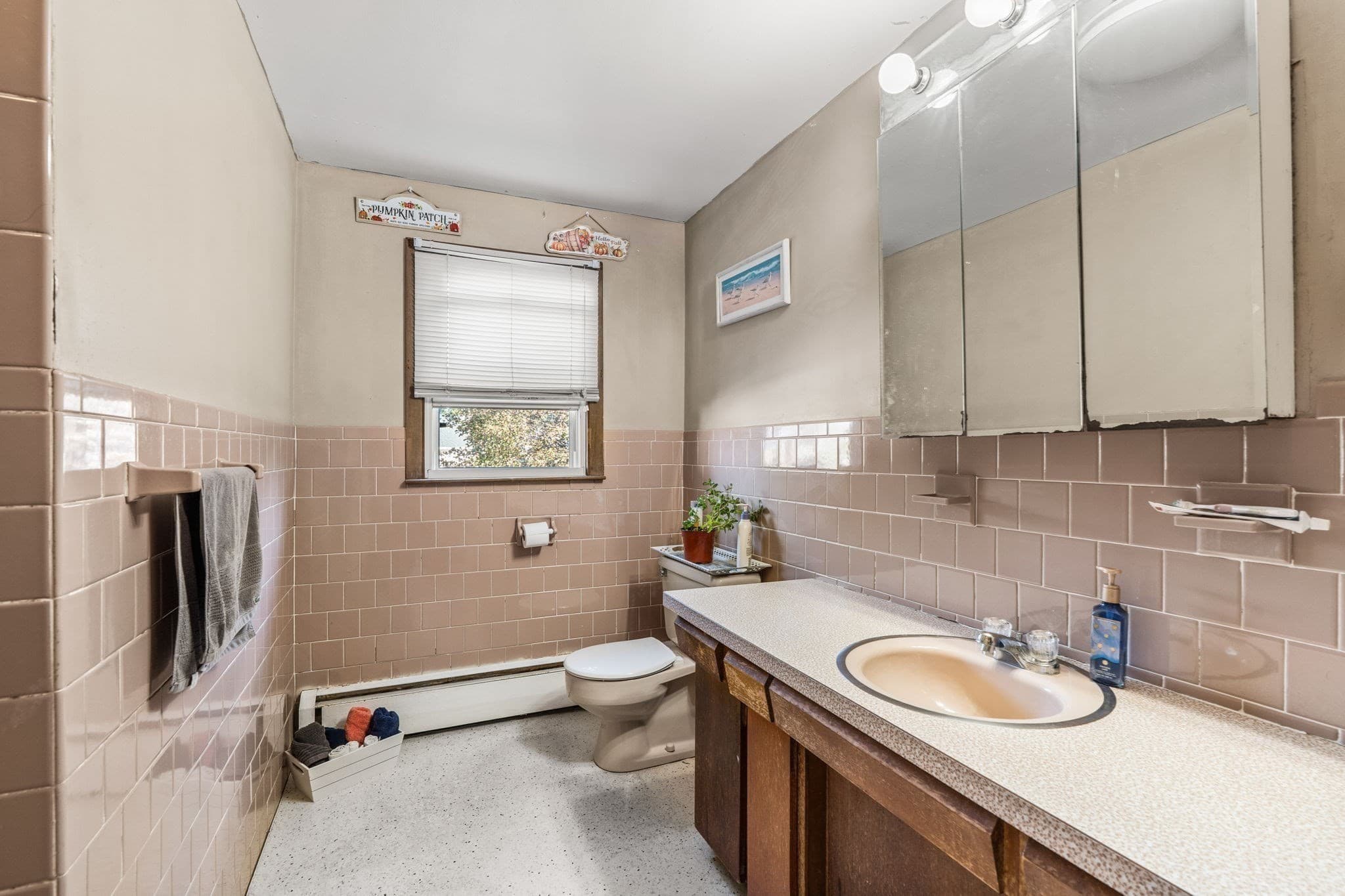 Single Family Residence at 25 Belli Ave, Fitchburg MA 01420, Fitchburg, photo 17 of 37