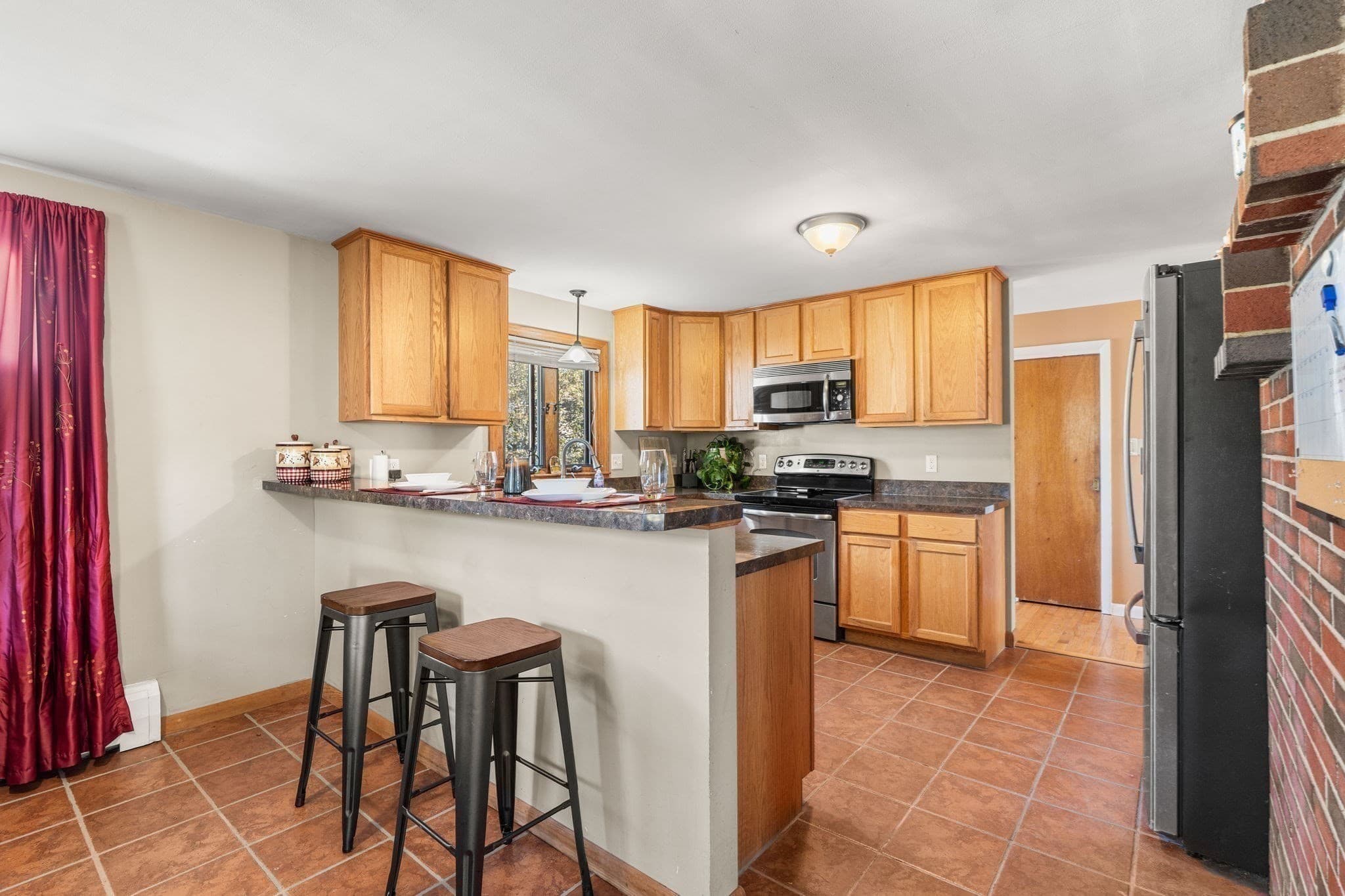 Single Family Residence at 25 Belli Ave, Fitchburg MA 01420, Fitchburg, photo 9 of 37