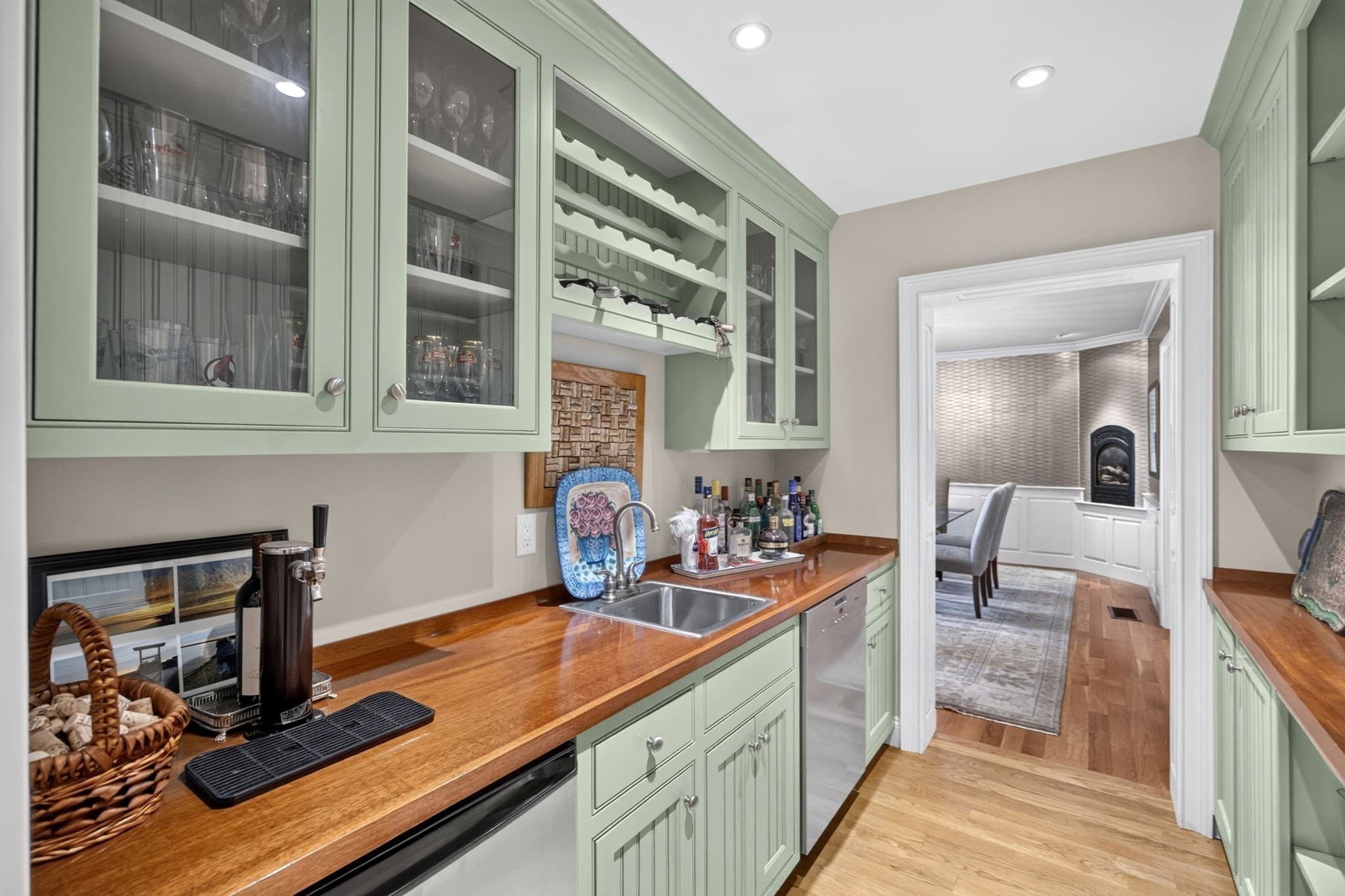 Single Family Residence at 22 Moonpenny Ln, Chatham MA 02633, Chatham, photo 13 of 42