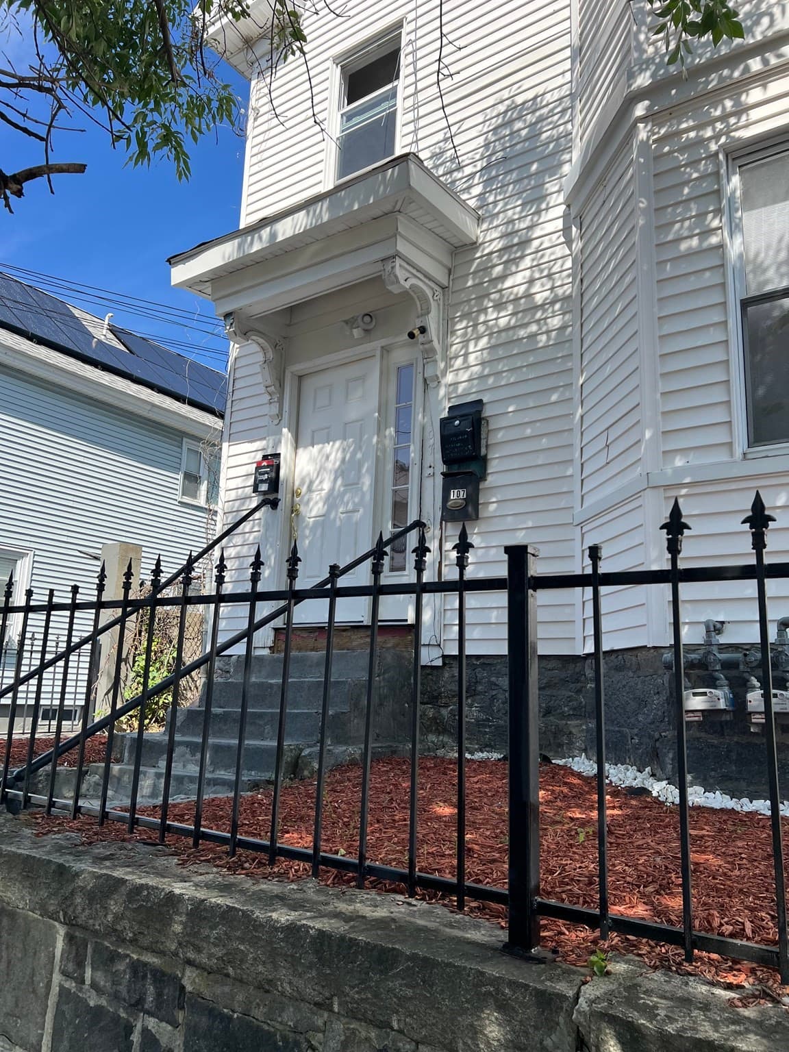 3 Family - 3 Units Up/Down at 107 Oxford Street, Lawrence MA 01841, Lawrence, photo 5 of 41