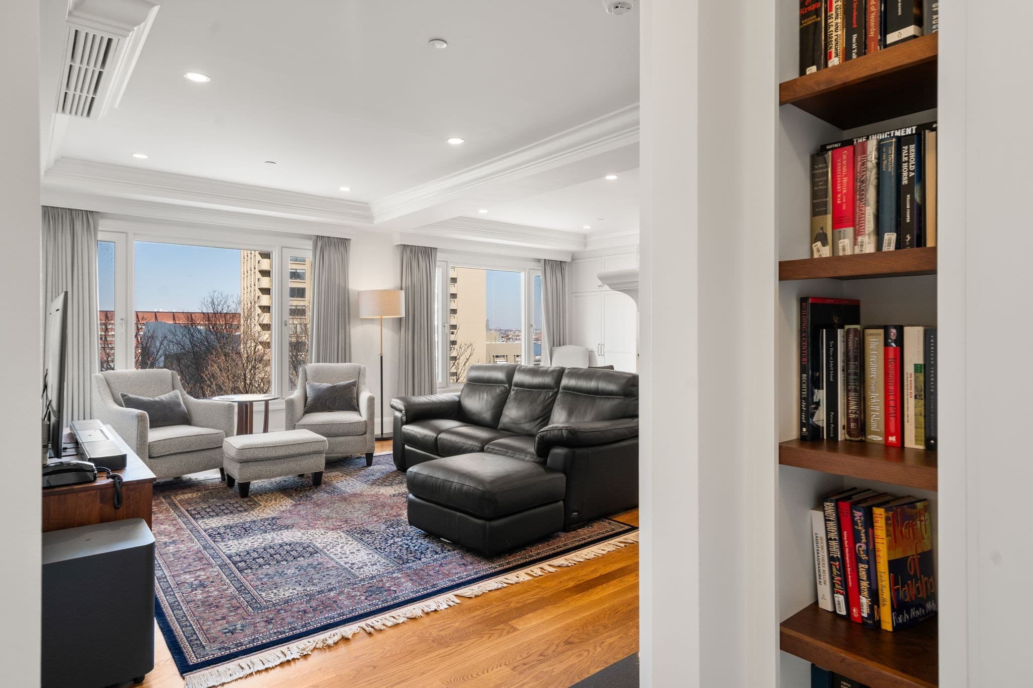 Condominium at 20 Rowes Wharf # 701, Boston MA 02110, photo 4 of 41
