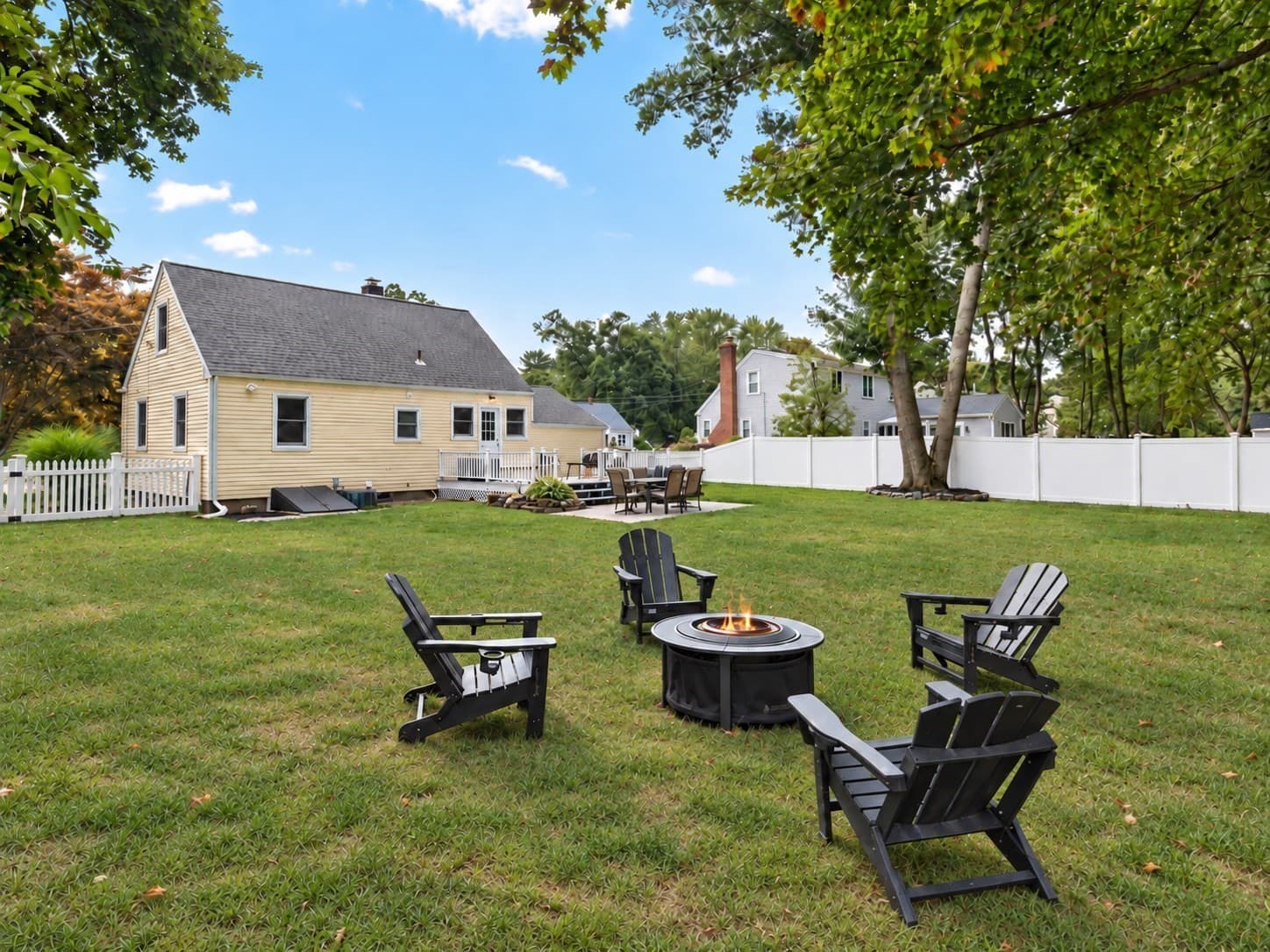 Single Family Residence at 10 Suffolk Rd, Sharon MA 02067, Sharon, photo 33 of 40