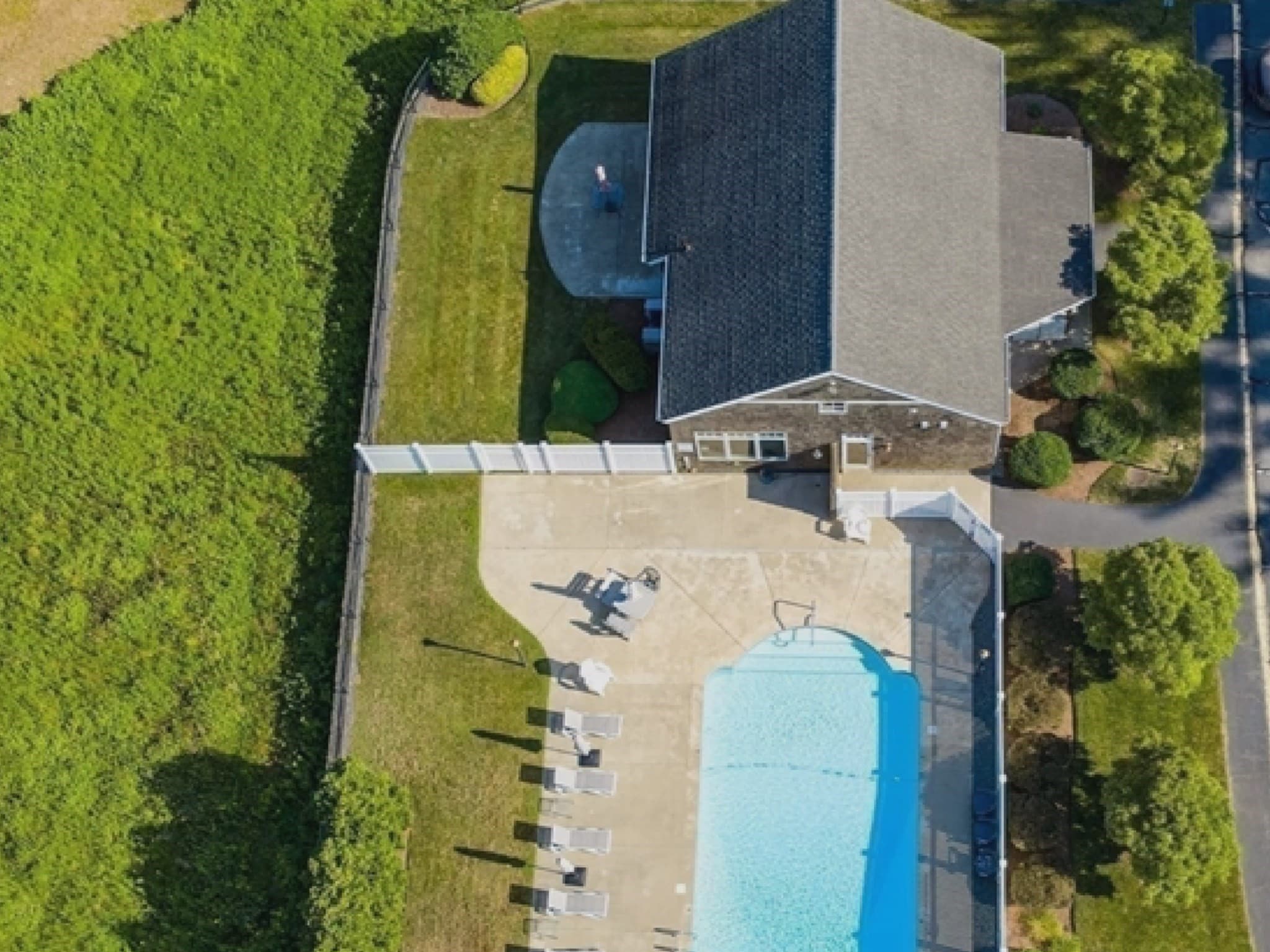 Condominium at 38 Hathaway Pond Cir # 38, Rochester MA 02770, Rochester, photo 29 of 32