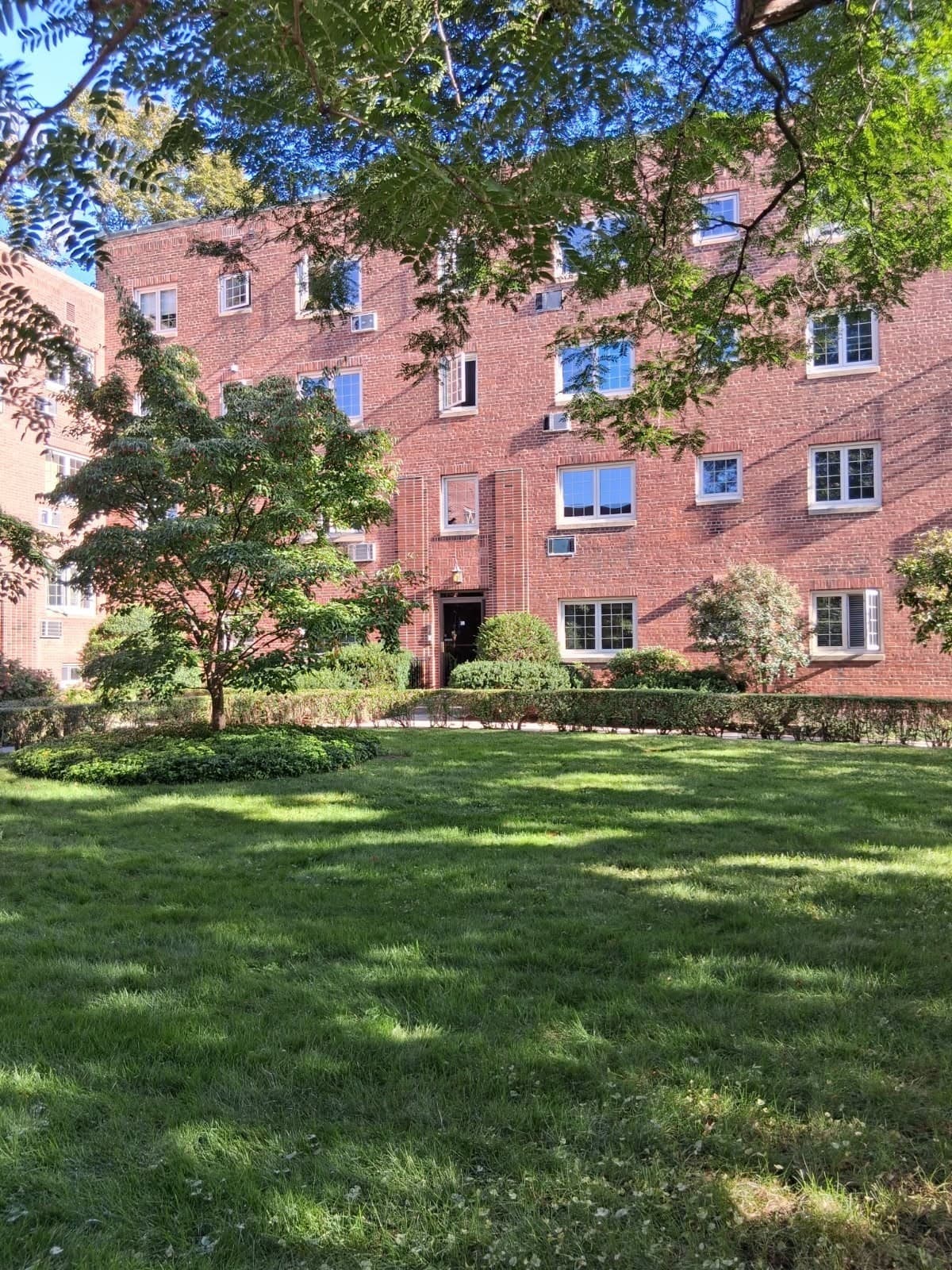 Condominium at 30 Saint Paul St # 5, Brookline MA 02446, Brookline, photo 3 of 5