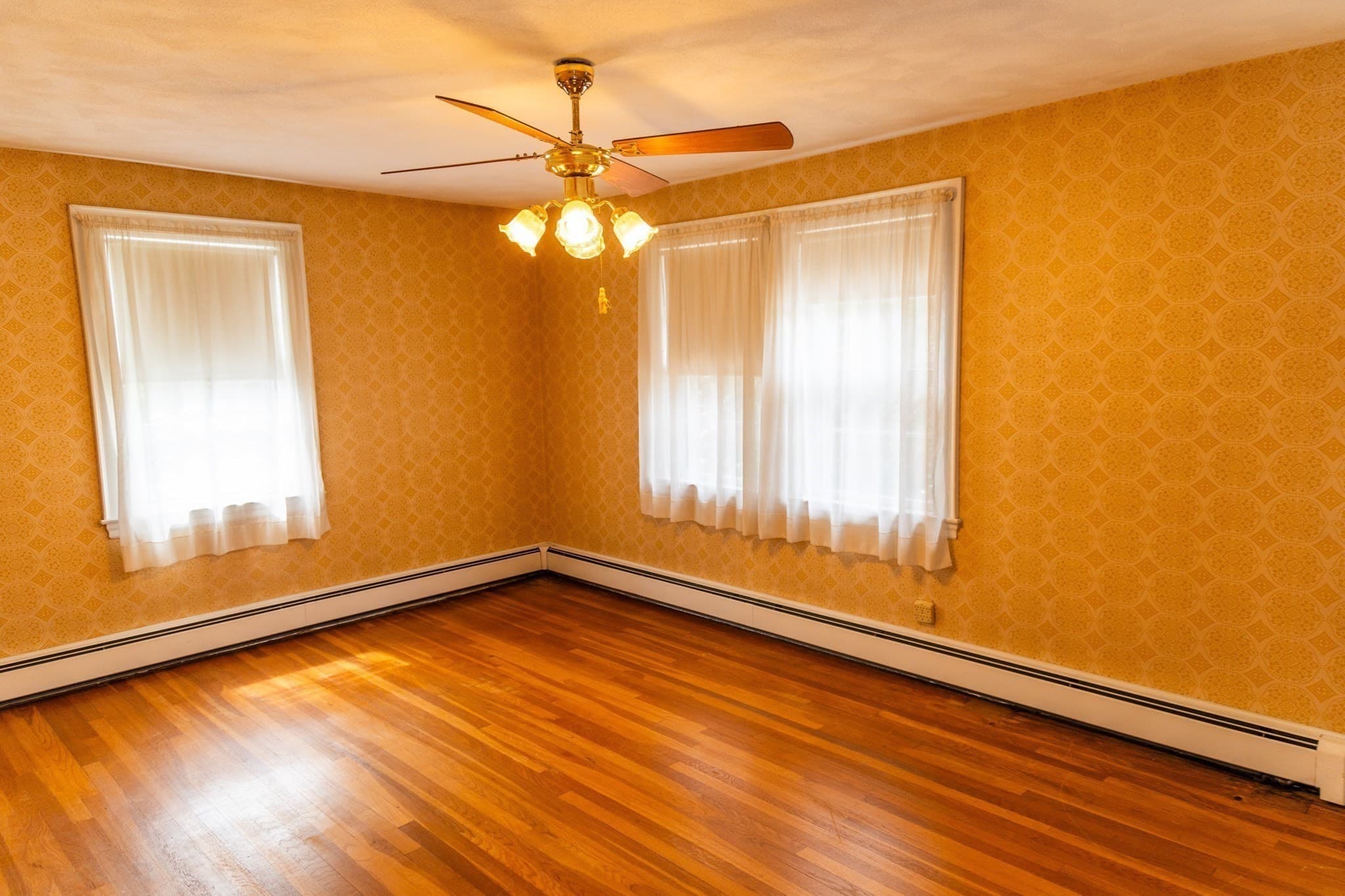 Single Family Residence at 16 Avalon Rd, Malden MA 02148, Malden, photo 7 of 11