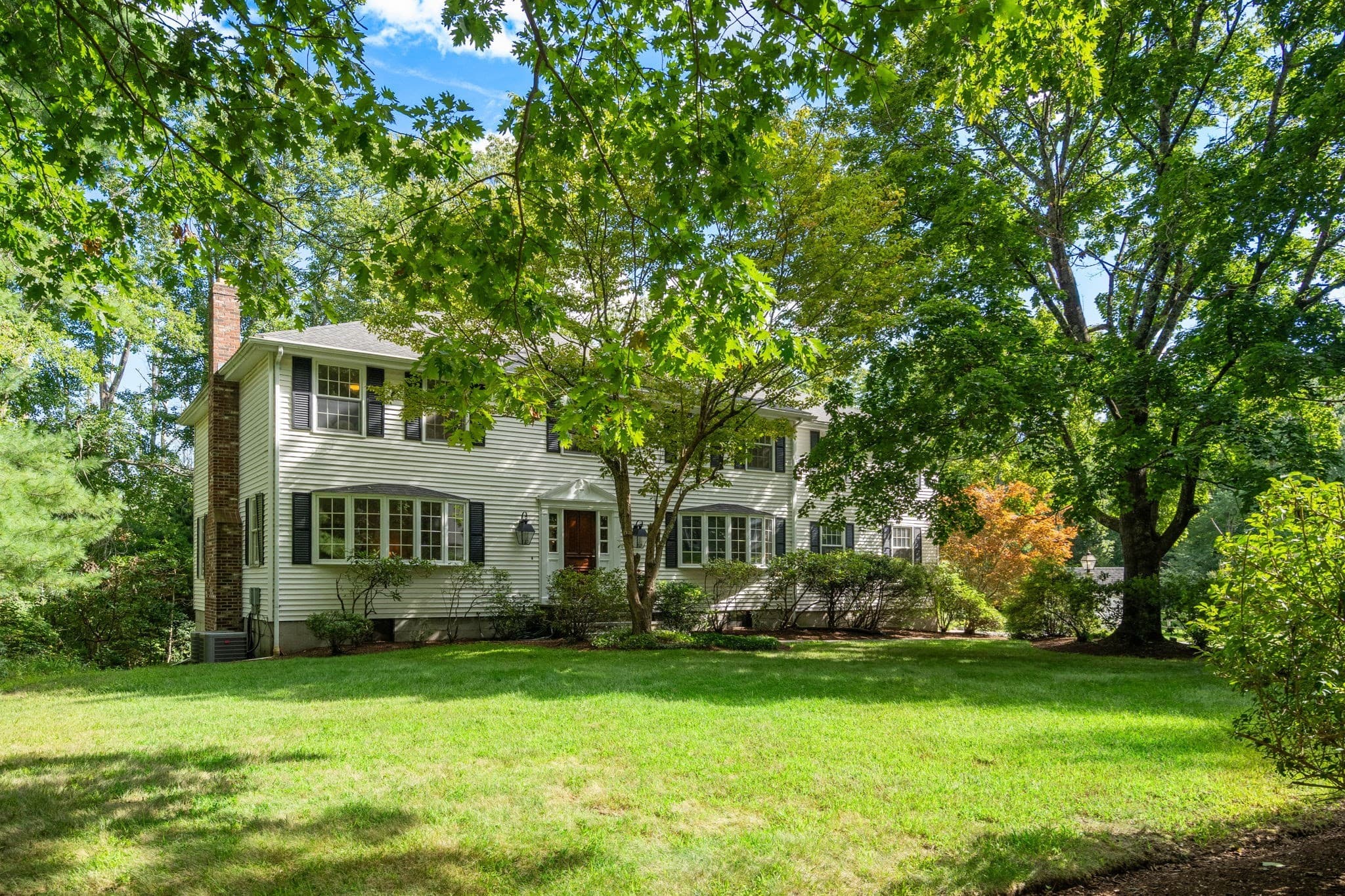 10 Circle Dr, Dover MA 02030