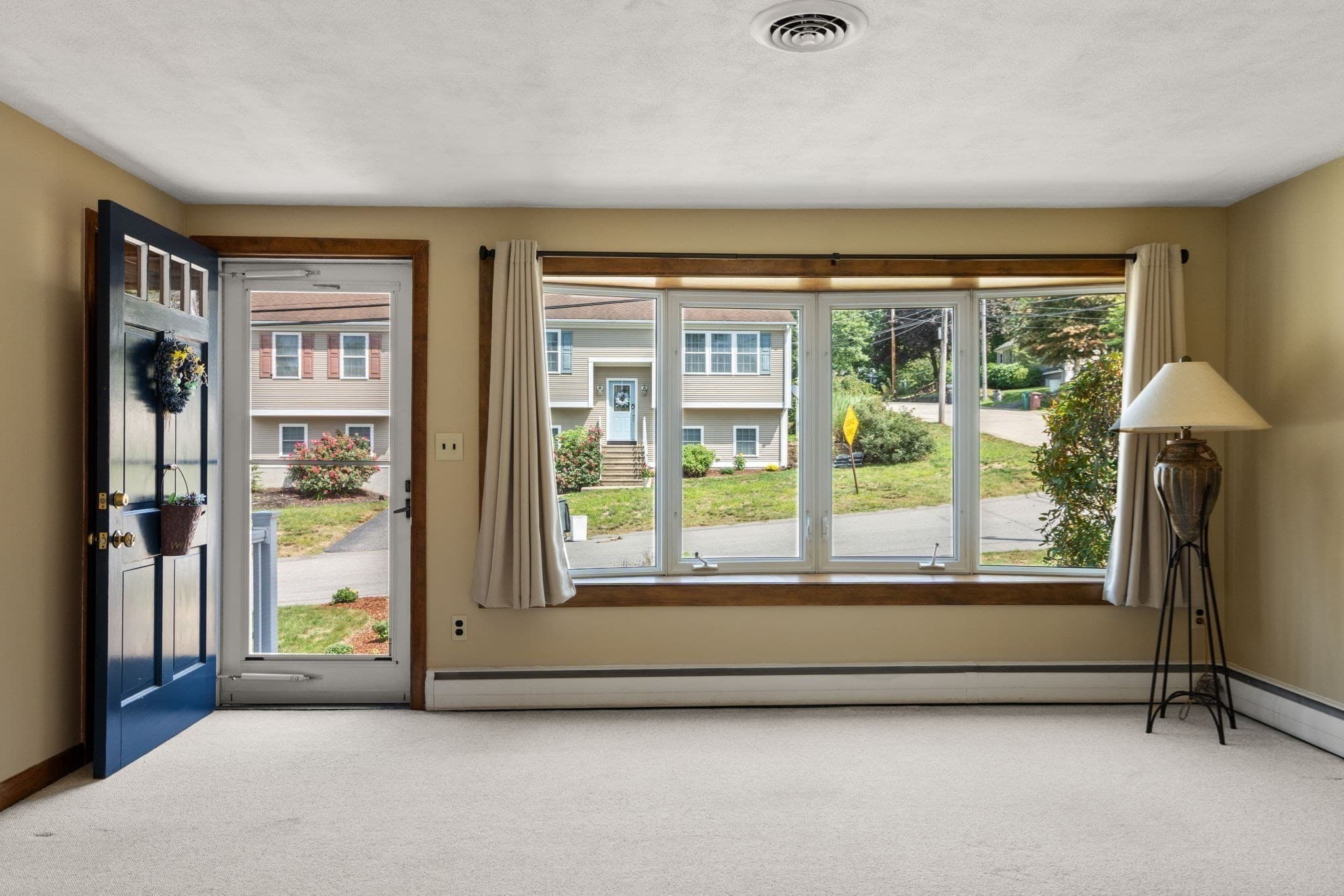 Single Family Residence at 8 Benelli St, Woonsocket RI 02895, Woonsocket, photo 3 of 35