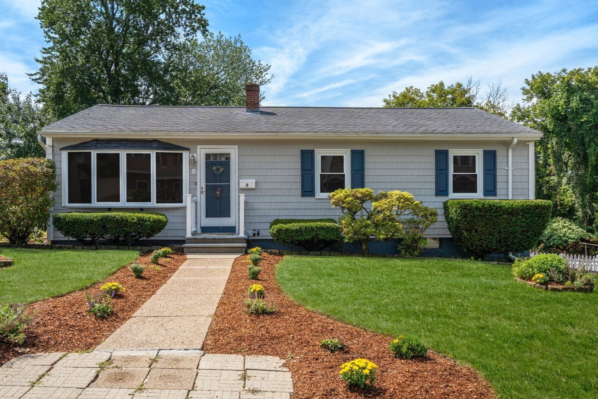 8 Benelli St, Woonsocket RI 02895