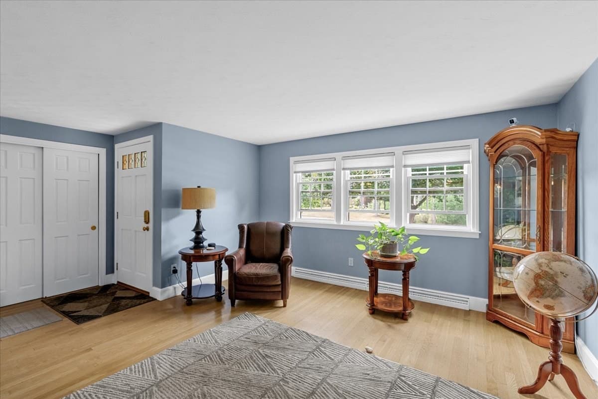 Single Family Residence at 121 Twin Fawn Dr, Hanover MA 02339, Hanover, photo 6 of 42