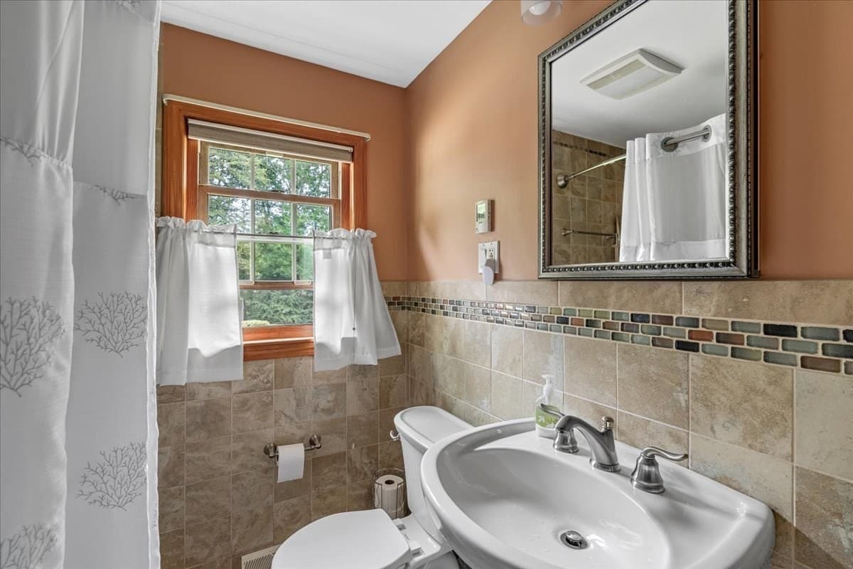 Single Family Residence at 121 Twin Fawn Dr, Hanover MA 02339, Hanover, photo 22 of 42