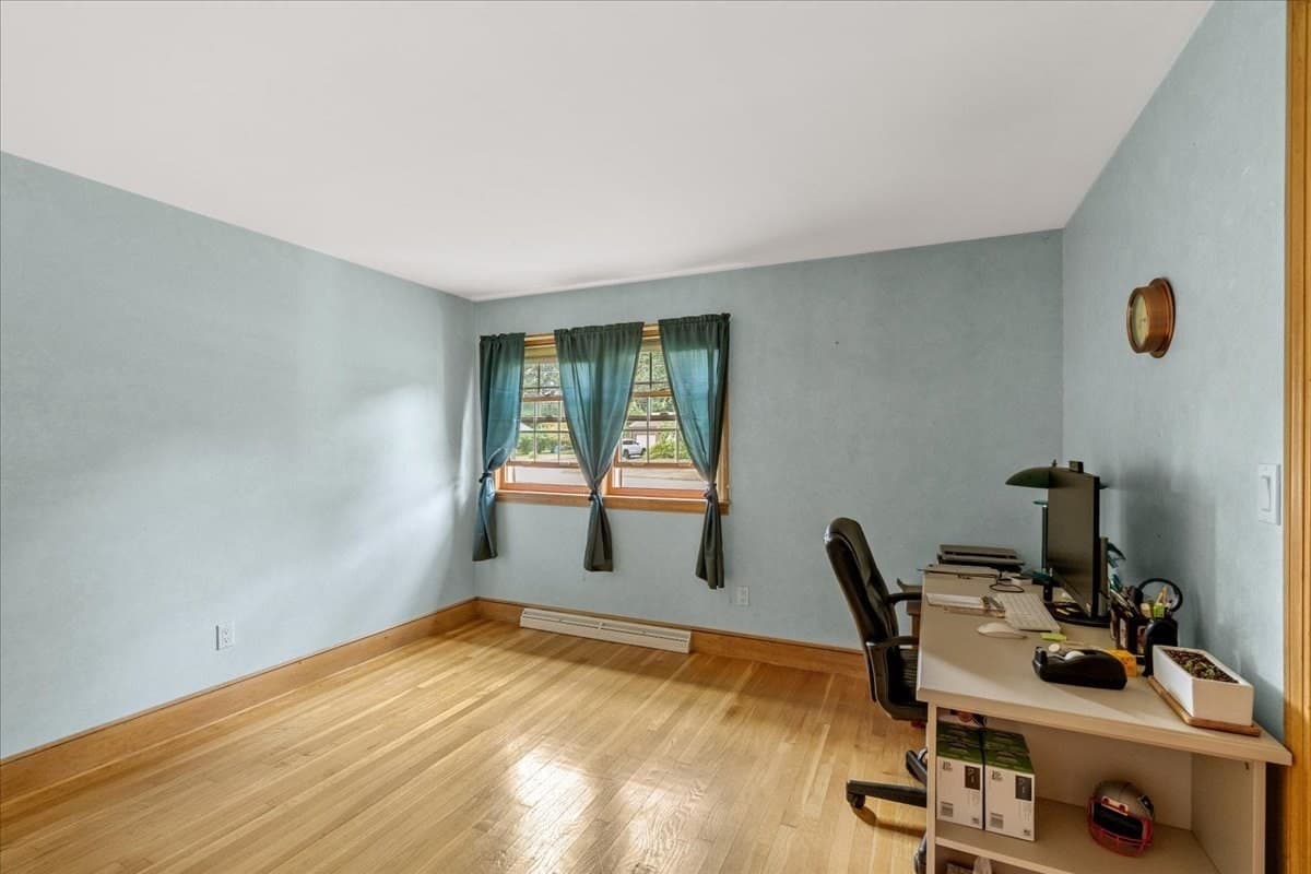 Single Family Residence at 121 Twin Fawn Dr, Hanover MA 02339, Hanover, photo 24 of 42
