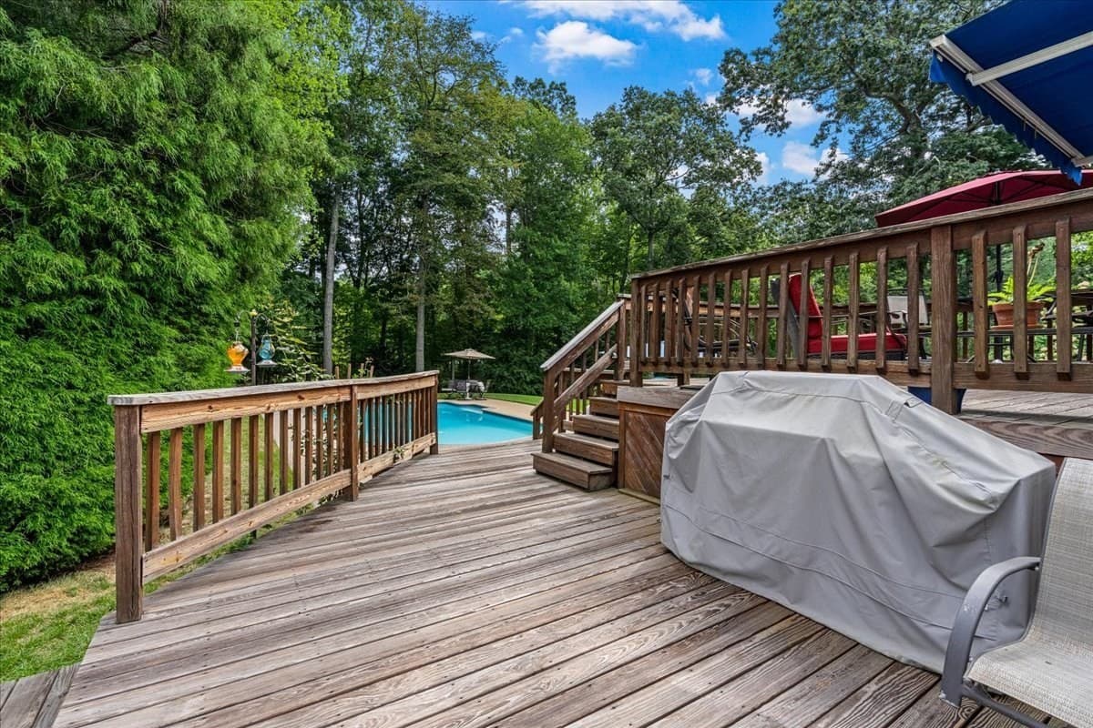Single Family Residence at 121 Twin Fawn Dr, Hanover MA 02339, Hanover, photo 33 of 42