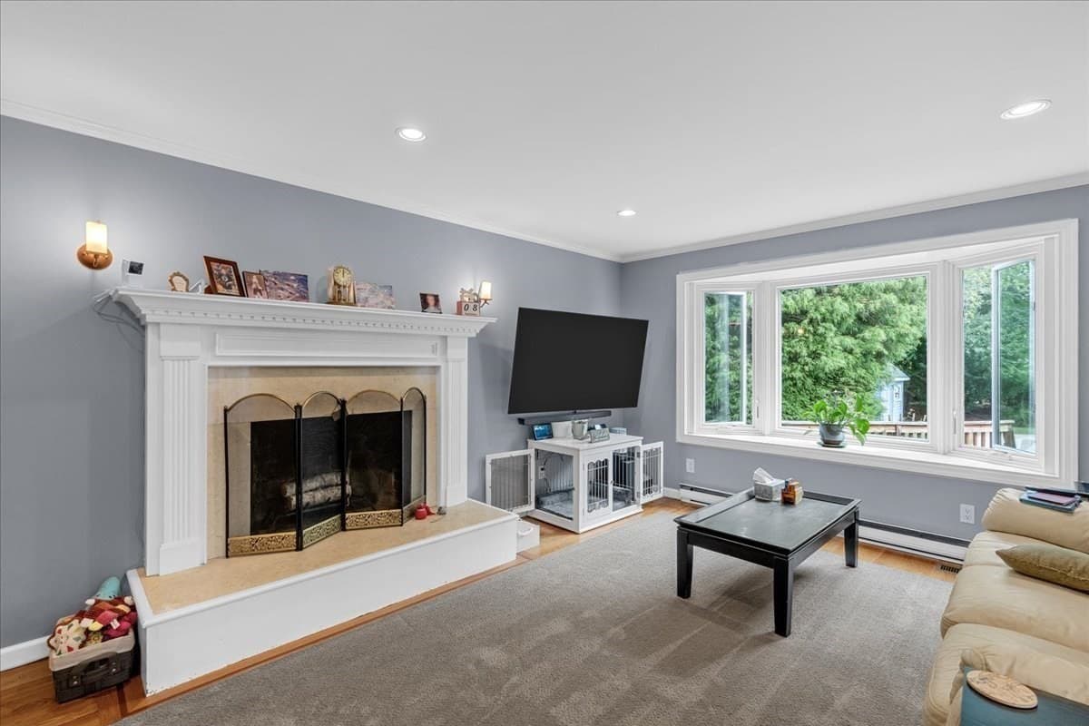 Single Family Residence at 121 Twin Fawn Dr, Hanover MA 02339, Hanover, photo 18 of 42