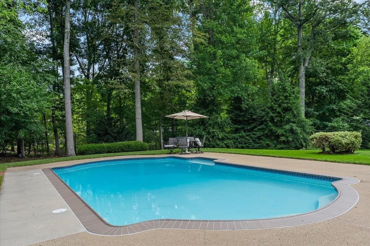 Single Family Residence at 121 Twin Fawn Dr, Hanover MA 02339, Hanover, photo 35 of 42