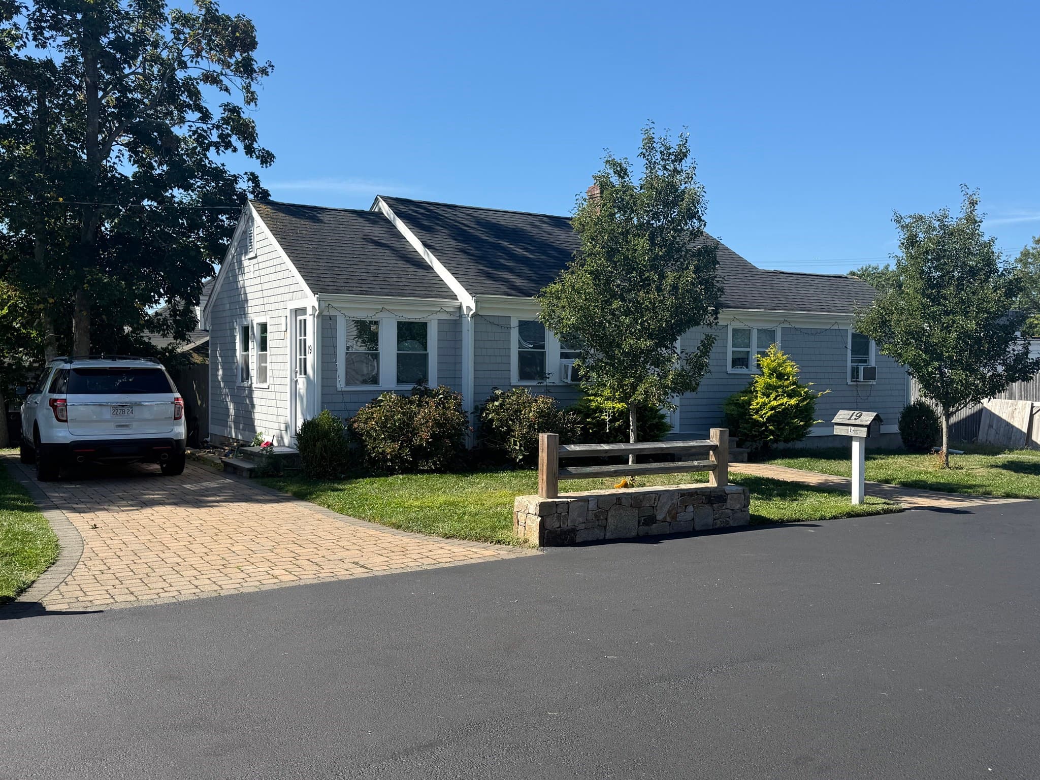19 Spring St, Barnstable MA 02601