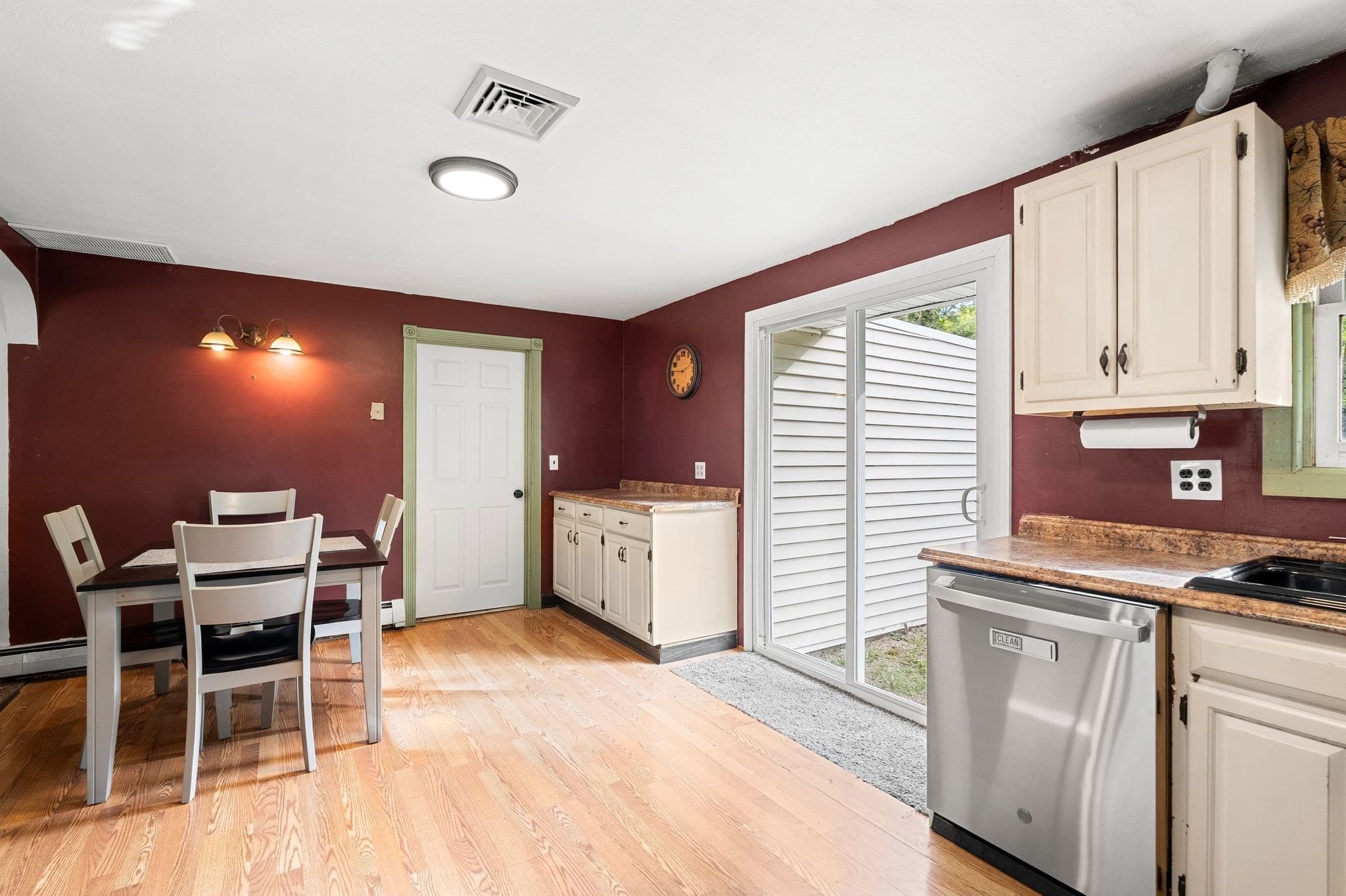 Single Family Residence at 131 Elsie Rd, Brockton MA 02032, Brockton, photo 11 of 31