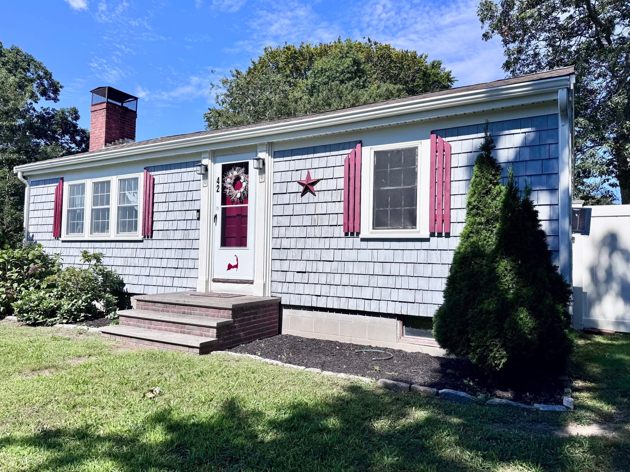 42 Vineyard Ave, Barnstable MA 02601