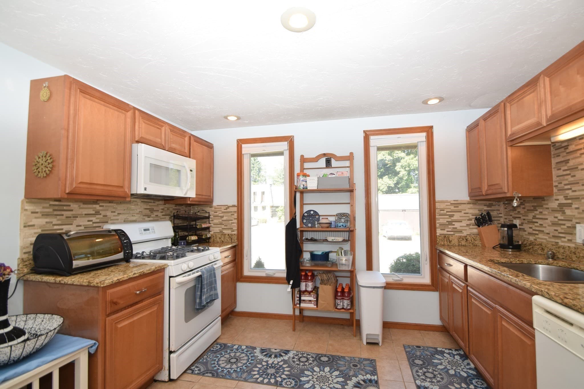 Condex at 14 Grove Sq # 14, Randolph MA 02368, Randolph, photo 8 of 41