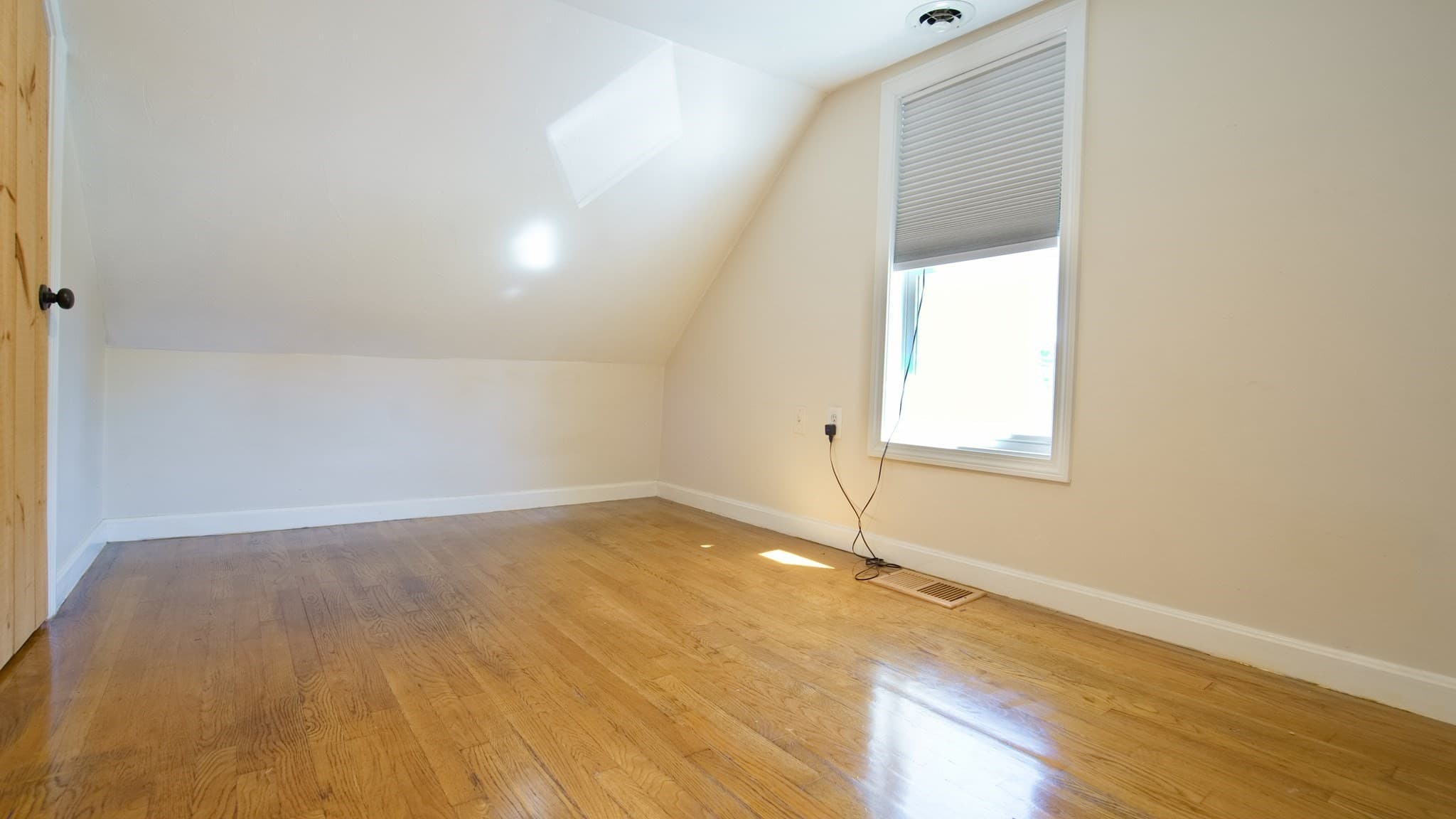 Single Family Residence at 4 Phillips St, Attleboro MA 02703, Attleboro, photo 25 of 42