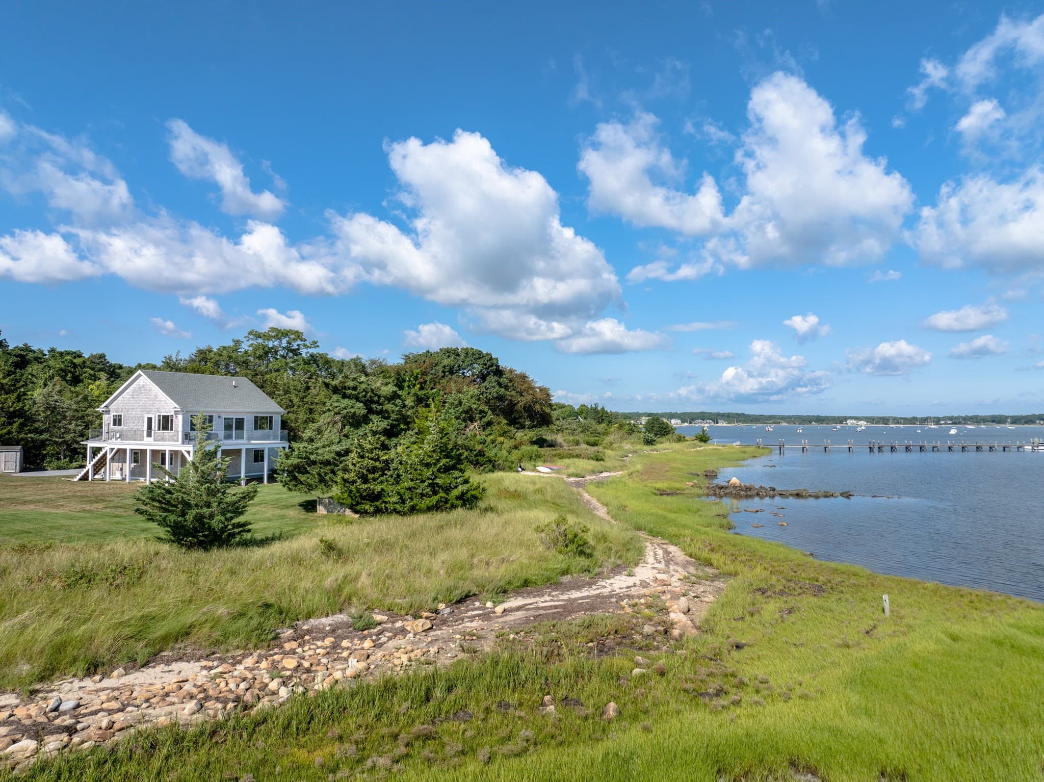 8 Dyar Rd, Mattapoisett MA 02739