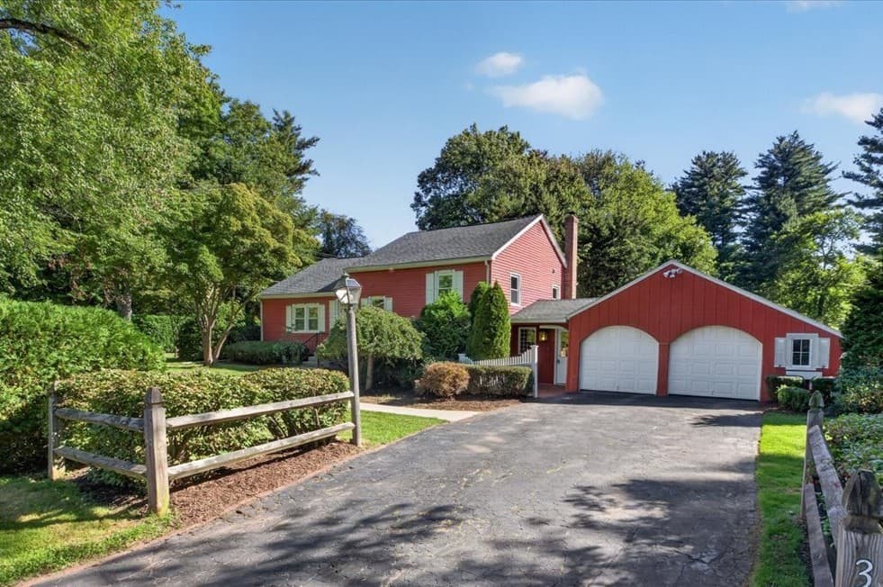 356 Springfield St, Wilbraham MA 01095