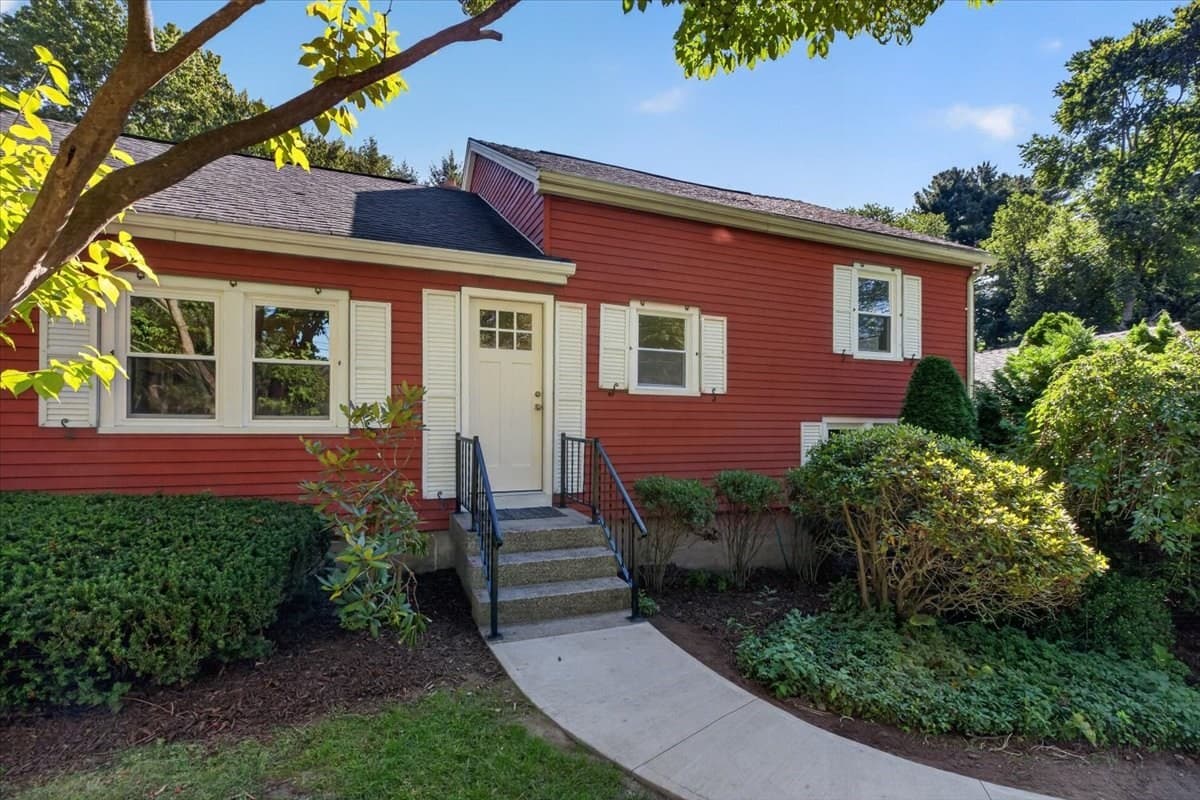 Single Family Residence at 356 Springfield St, Wilbraham MA 01095, Wilbraham, photo 10 of 42