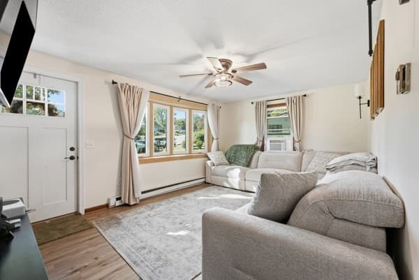 Single Family Residence at 185 Murphy Ln, Chicopee MA 01020, Chicopee, photo 6 of 17