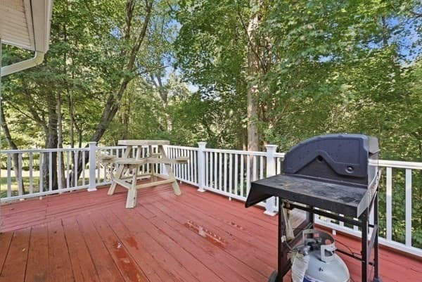 Single Family Residence at 185 Murphy Ln, Chicopee MA 01020, Chicopee, photo 16 of 17