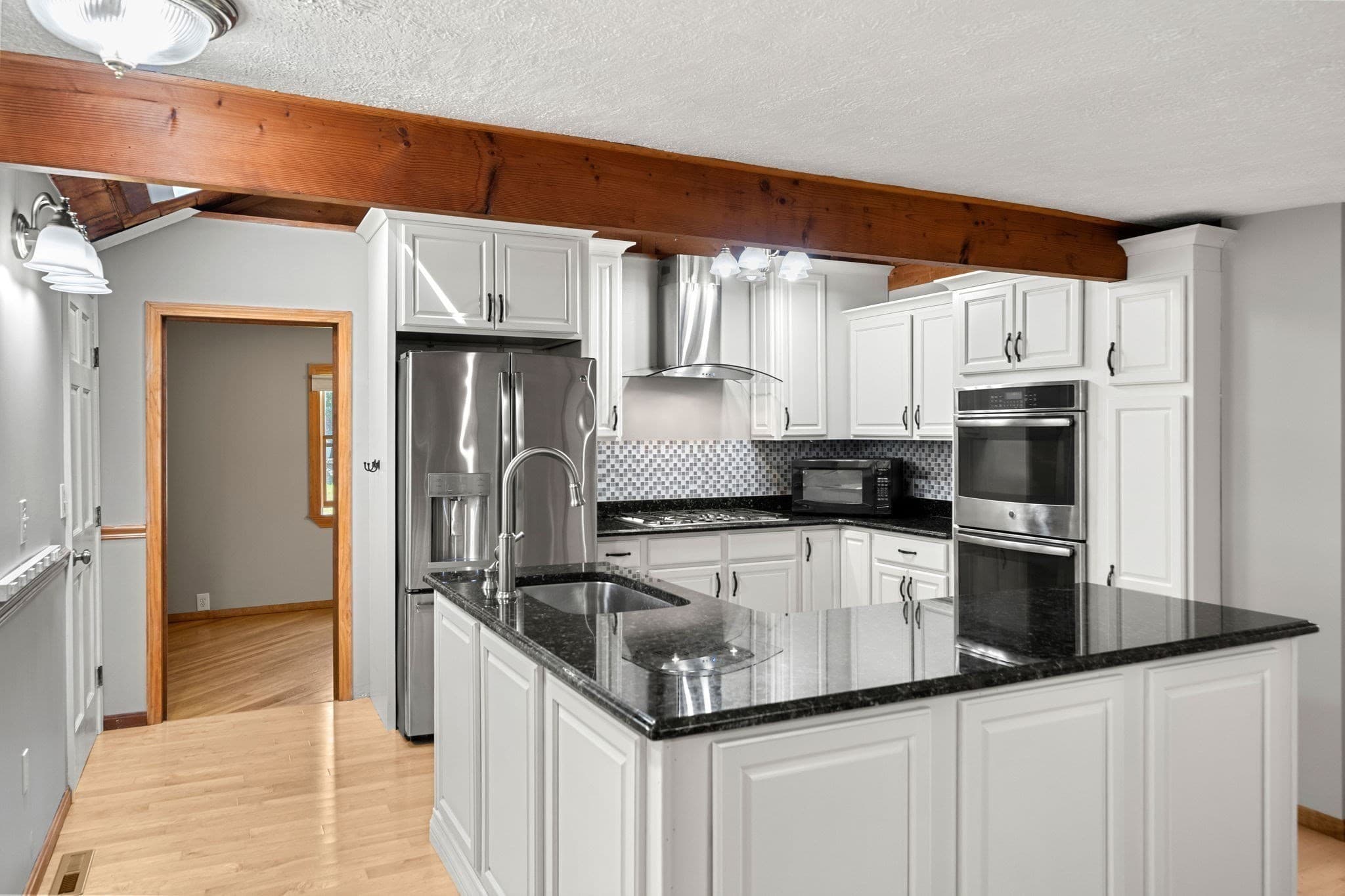 Single Family Residence at 22 Basswood Ave, Billerica MA 01821, Billerica, photo 7 of 42