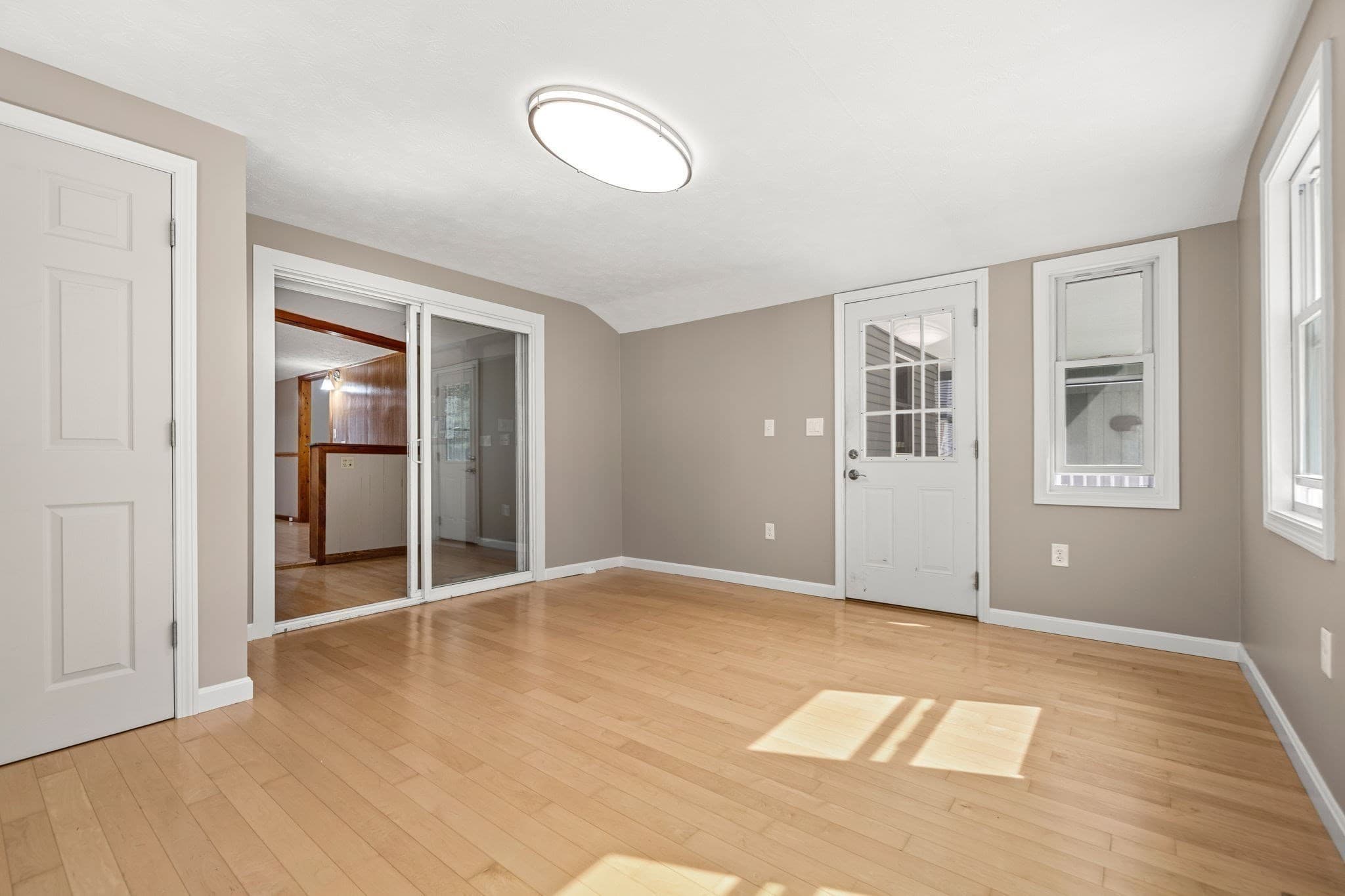 Single Family Residence at 22 Basswood Ave, Billerica MA 01821, Billerica, photo 15 of 42