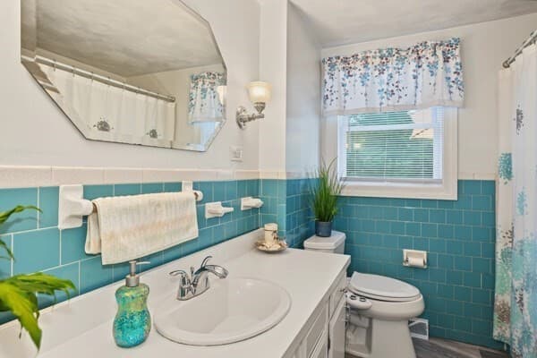 Single Family Residence at 5 William Rd, Billerica MA 01821, Billerica, photo 23 of 39