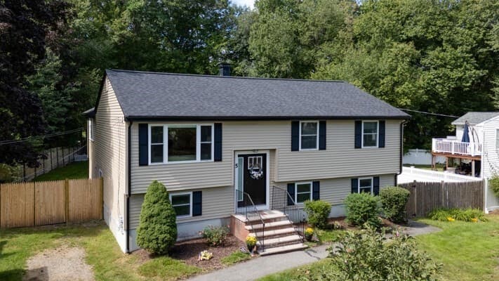 Single Family Residence at 5 William Rd, Billerica MA 01821, Billerica, photo 2 of 39