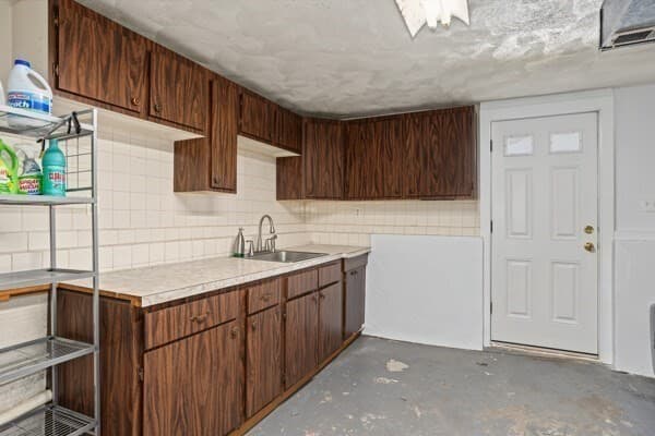 Single Family Residence at 5 William Rd, Billerica MA 01821, Billerica, photo 33 of 39