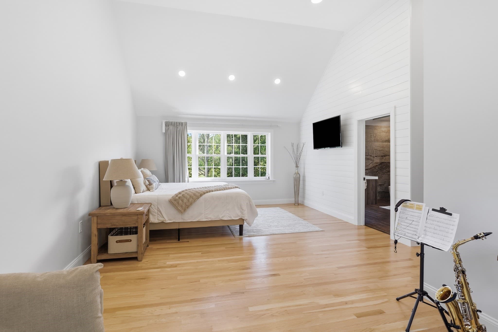 Single Family Residence at 20 Cherokee Rd, Acton MA 01720, Acton, photo 27 of 40